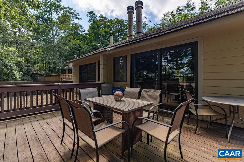 649 WHITE OAK CONDOS, WINTERGREEN RESORT, Virginia 22967, 2 Bedrooms Bedrooms, ,2 BathroomsBathrooms,Residential,For sale,649 WHITE OAK CONDOS,667298 MLS # 667298