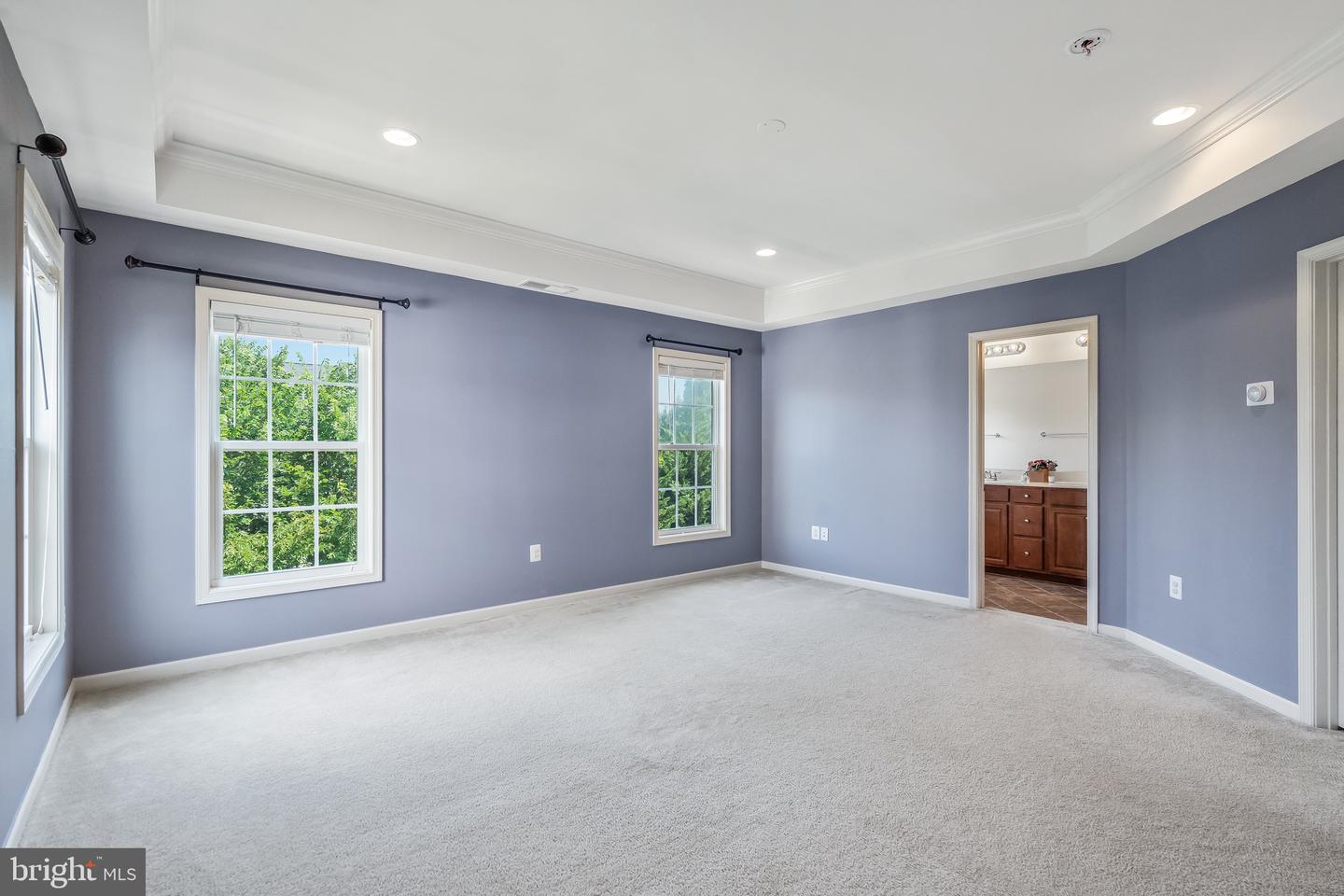 25053 PRAIRIE FIRE SQ, ALDIE, Virginia 20105, 3 Bedrooms Bedrooms, ,3 BathroomsBathrooms,Residential,For sale,25053 PRAIRIE FIRE SQ,VALO2103550 MLS # VALO2103550