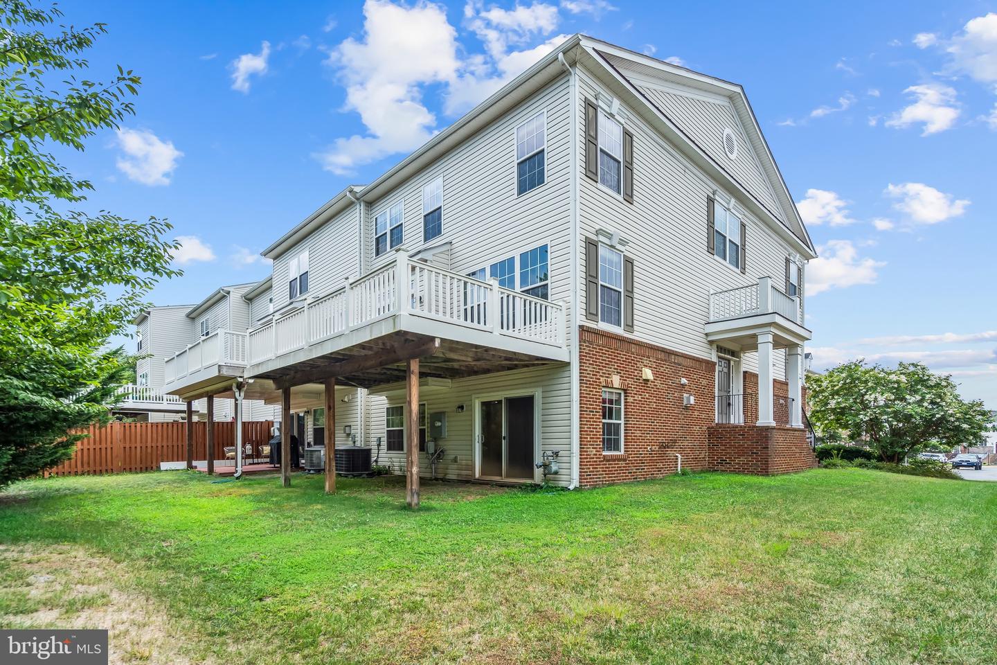 25053 PRAIRIE FIRE SQ, ALDIE, Virginia 20105, 3 Bedrooms Bedrooms, ,3 BathroomsBathrooms,Residential,For sale,25053 PRAIRIE FIRE SQ,VALO2103550 MLS # VALO2103550