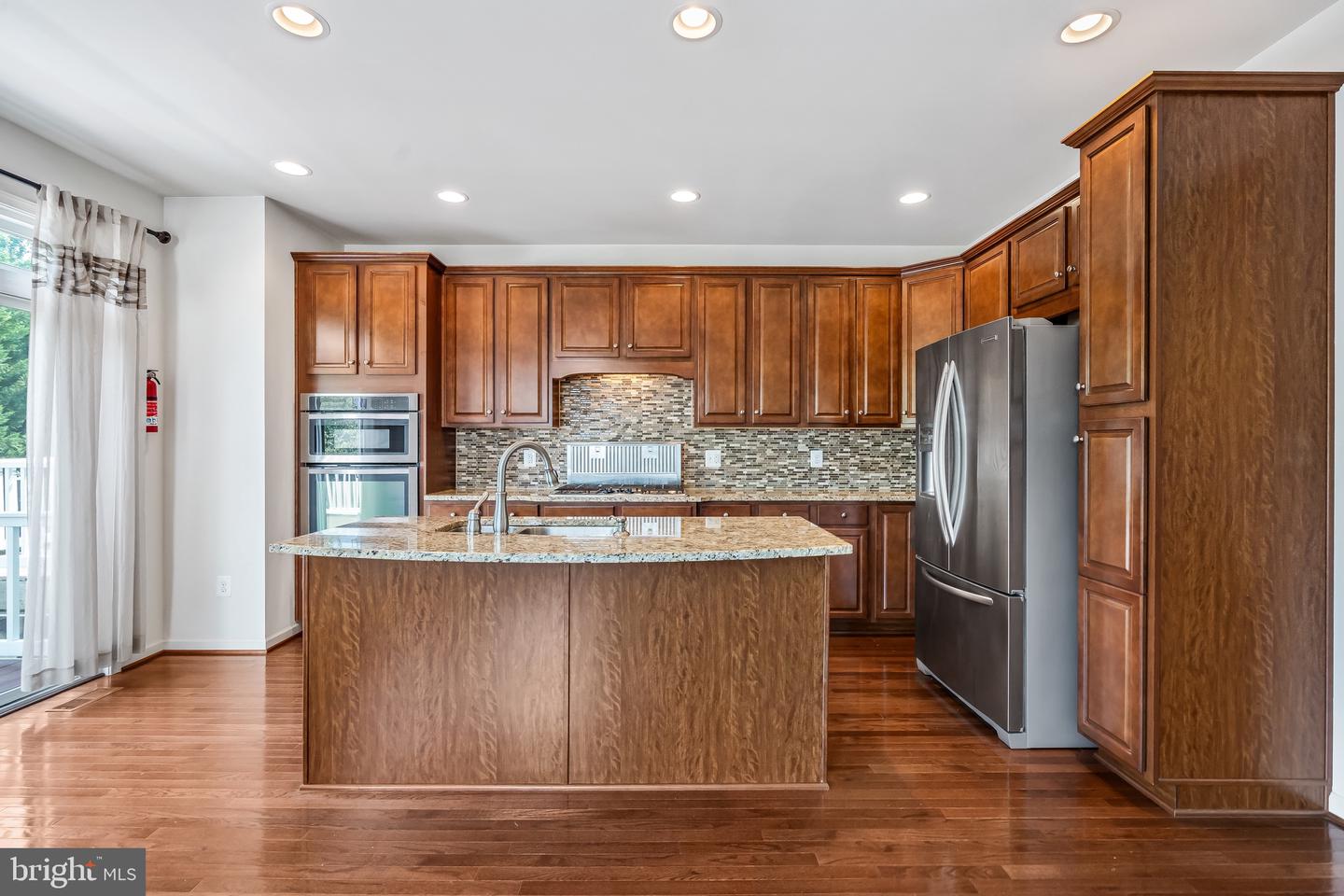 25053 PRAIRIE FIRE SQ, ALDIE, Virginia 20105, 3 Bedrooms Bedrooms, ,3 BathroomsBathrooms,Residential,For sale,25053 PRAIRIE FIRE SQ,VALO2103550 MLS # VALO2103550