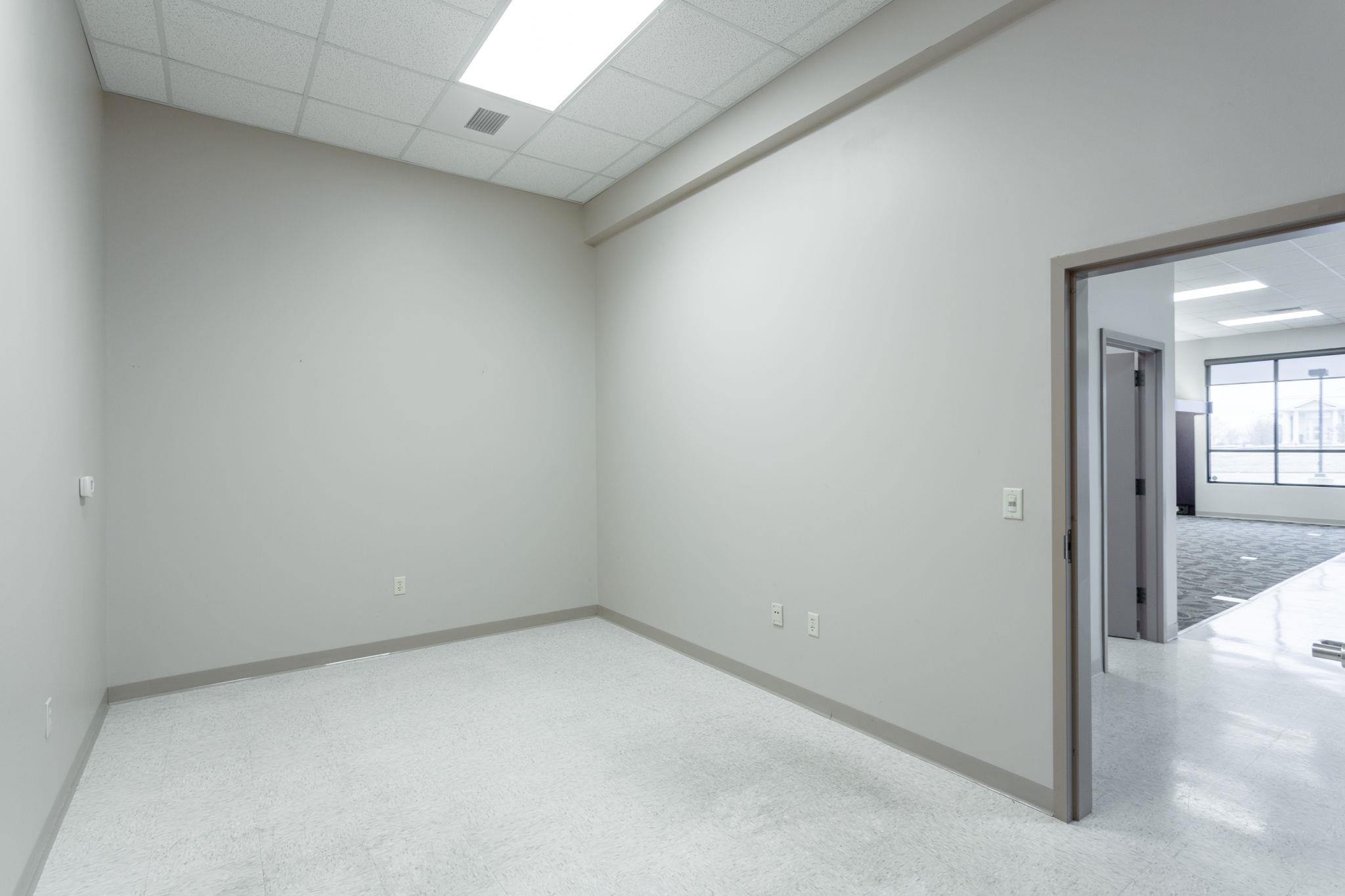 16 GOSNELL CROSSING, STAUNTON, Virginia 24401, ,Commercial,16 GOSNELL CROSSING,667308 MLS # 667308
