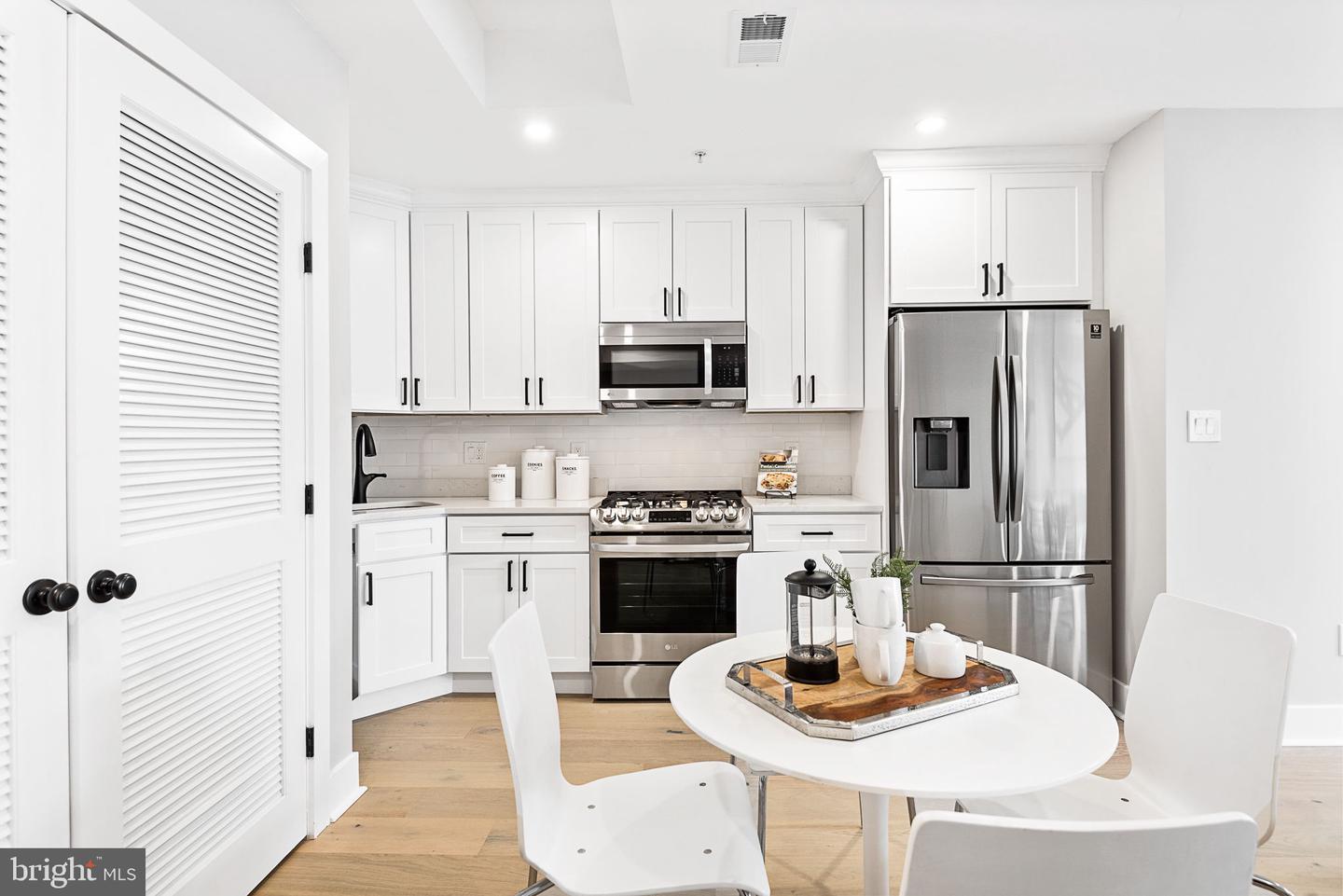 1013 17TH PL NE #3, WASHINGTON, District Of Columbia 20002, 2 Bedrooms Bedrooms, ,2 BathroomsBathrooms,Residential,For sale,1013 17TH PL NE #3,DCDC2099812 MLS # DCDC2099812