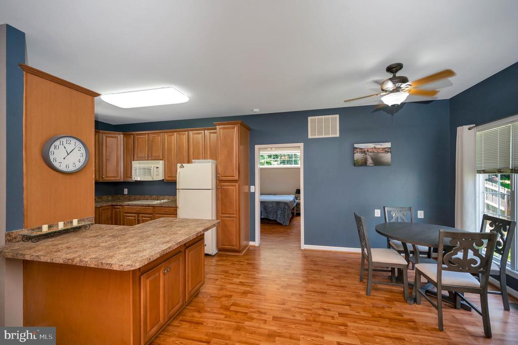 35326 GOSLING LN, LOCUST GROVE, Virginia 22508, 5 Bedrooms Bedrooms, ,4 BathroomsBathrooms,Residential,35326 GOSLING LN,VAOR2009840 MLS # VAOR2009840