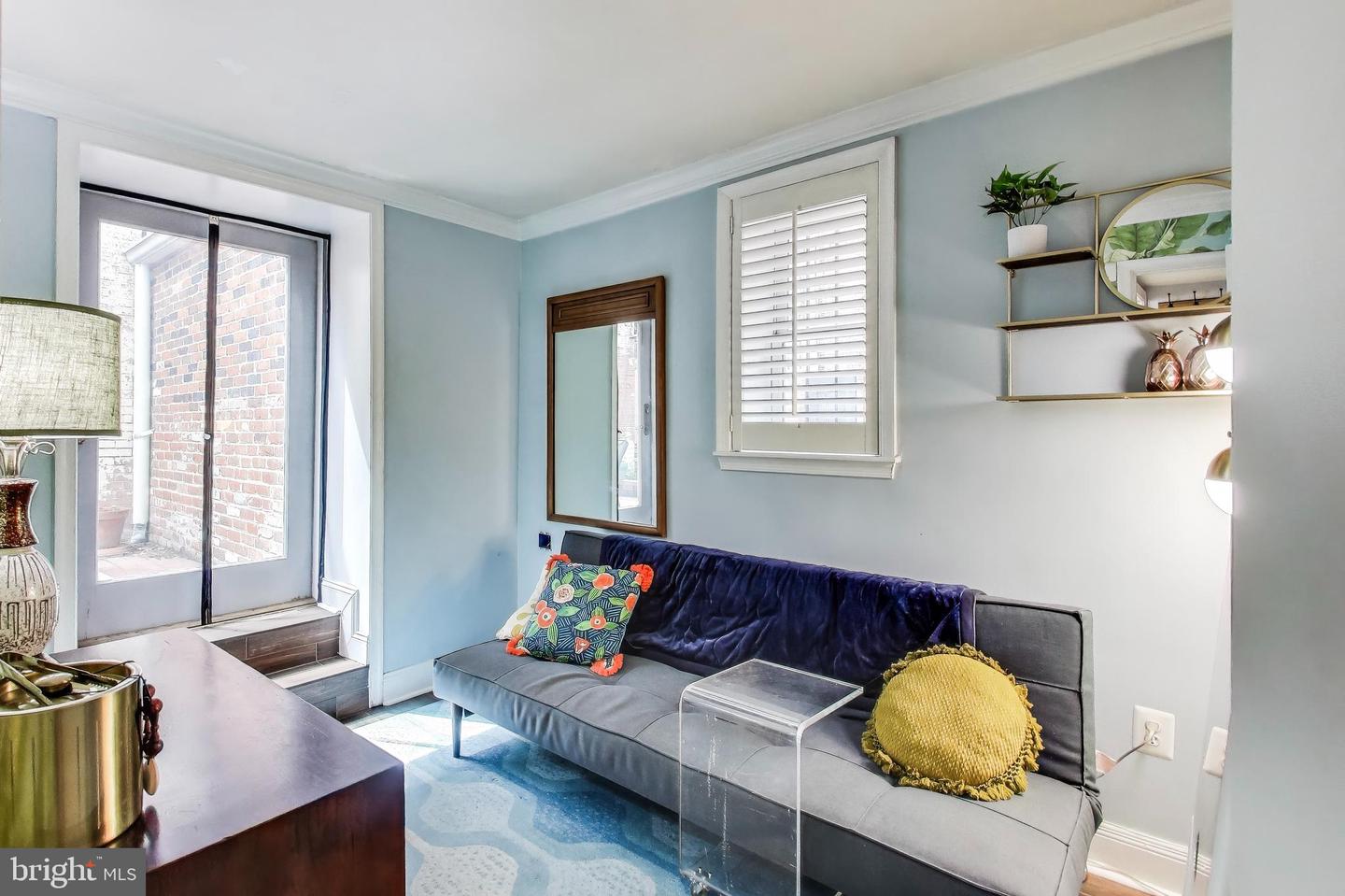 1502 13TH ST NW #1, WASHINGTON, District Of Columbia 20005, 2 Bedrooms Bedrooms, ,1 BathroomBathrooms,Residential,For sale,1502 13TH ST NW #1,DCDC2201952 MLS # DCDC2201952