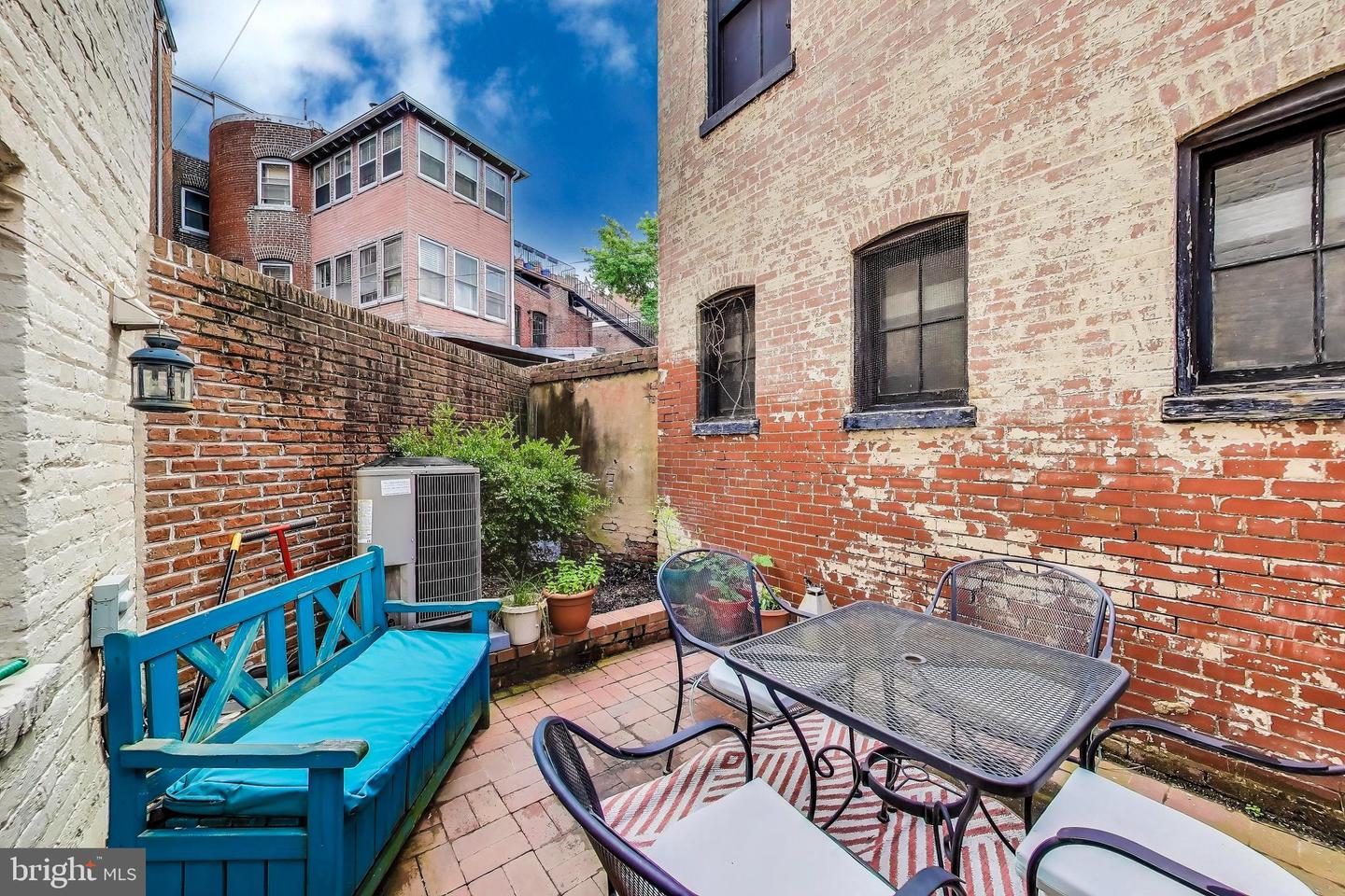 1502 13TH ST NW #1, WASHINGTON, District Of Columbia 20005, 2 Bedrooms Bedrooms, ,1 BathroomBathrooms,Residential,For sale,1502 13TH ST NW #1,DCDC2201952 MLS # DCDC2201952