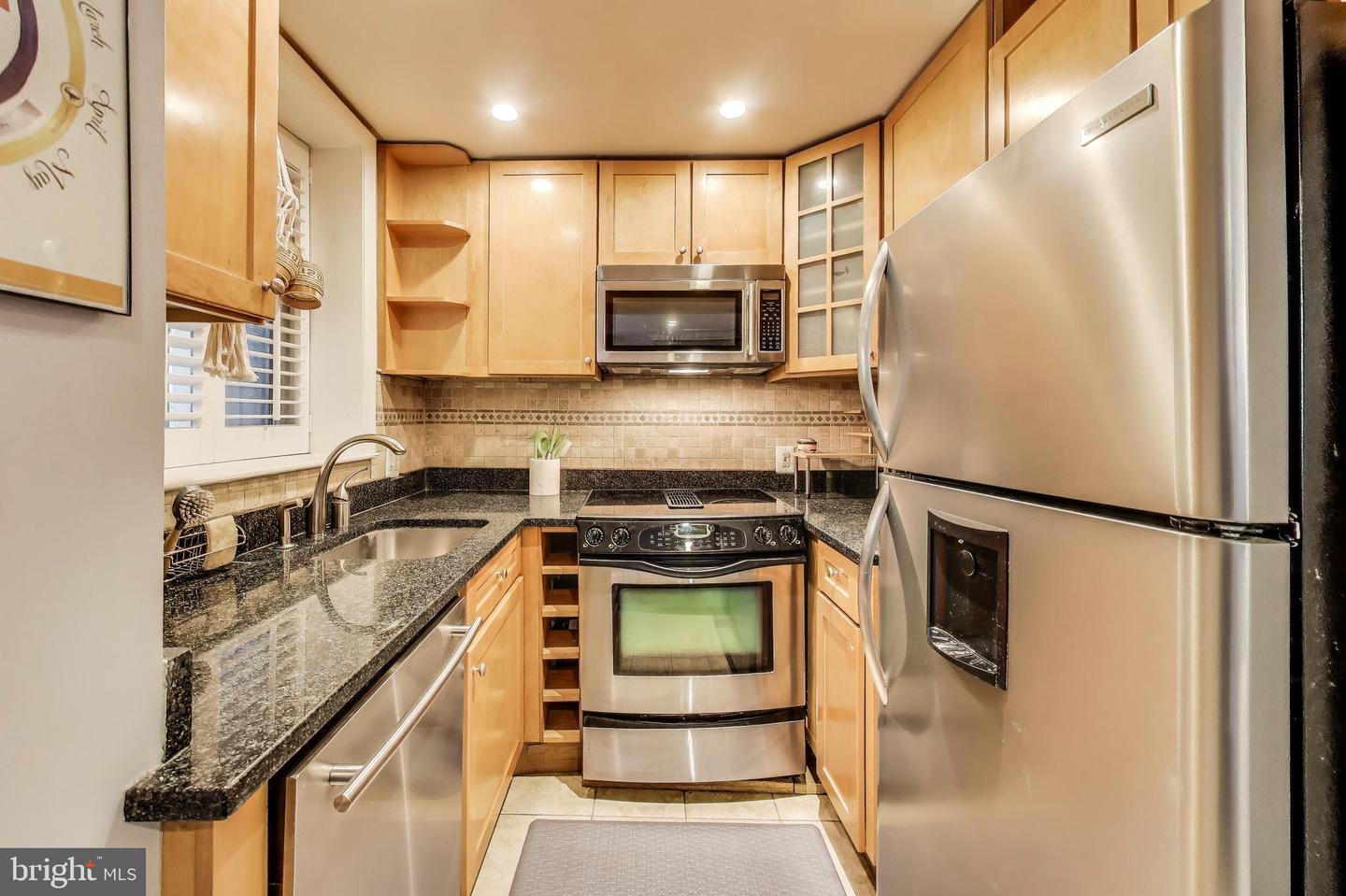 1502 13TH ST NW #1, WASHINGTON, District Of Columbia 20005, 2 Bedrooms Bedrooms, ,1 BathroomBathrooms,Residential,For sale,1502 13TH ST NW #1,DCDC2201952 MLS # DCDC2201952