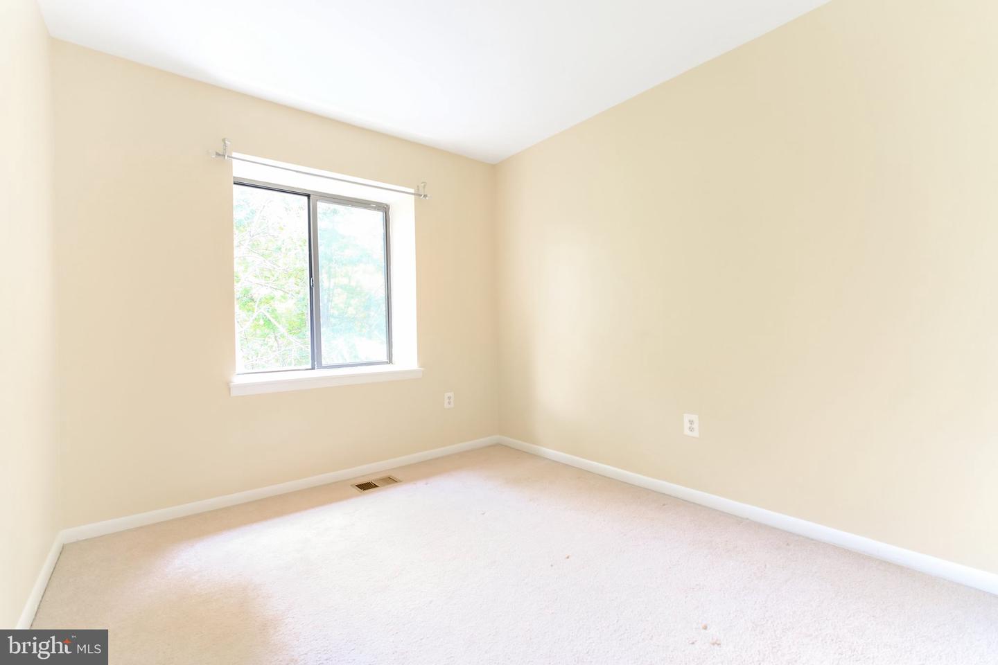 12843 CARA DR, WOODBRIDGE, Virginia 22192, 3 Bedrooms Bedrooms, ,2 BathroomsBathrooms,Residential,For sale,12843 CARA DR,VAPW2096480 MLS # VAPW2096480