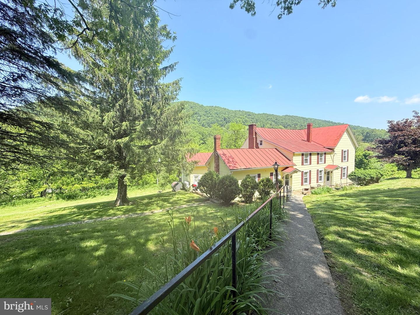 12509 SAM SNEAD HWY, WARM SPRINGS, Virginia 24484, 6 Bedrooms Bedrooms, 12 Rooms Rooms,3 BathroomsBathrooms,Residential,For sale,12509 SAM SNEAD HWY,VABT2000038 MLS # VABT2000038