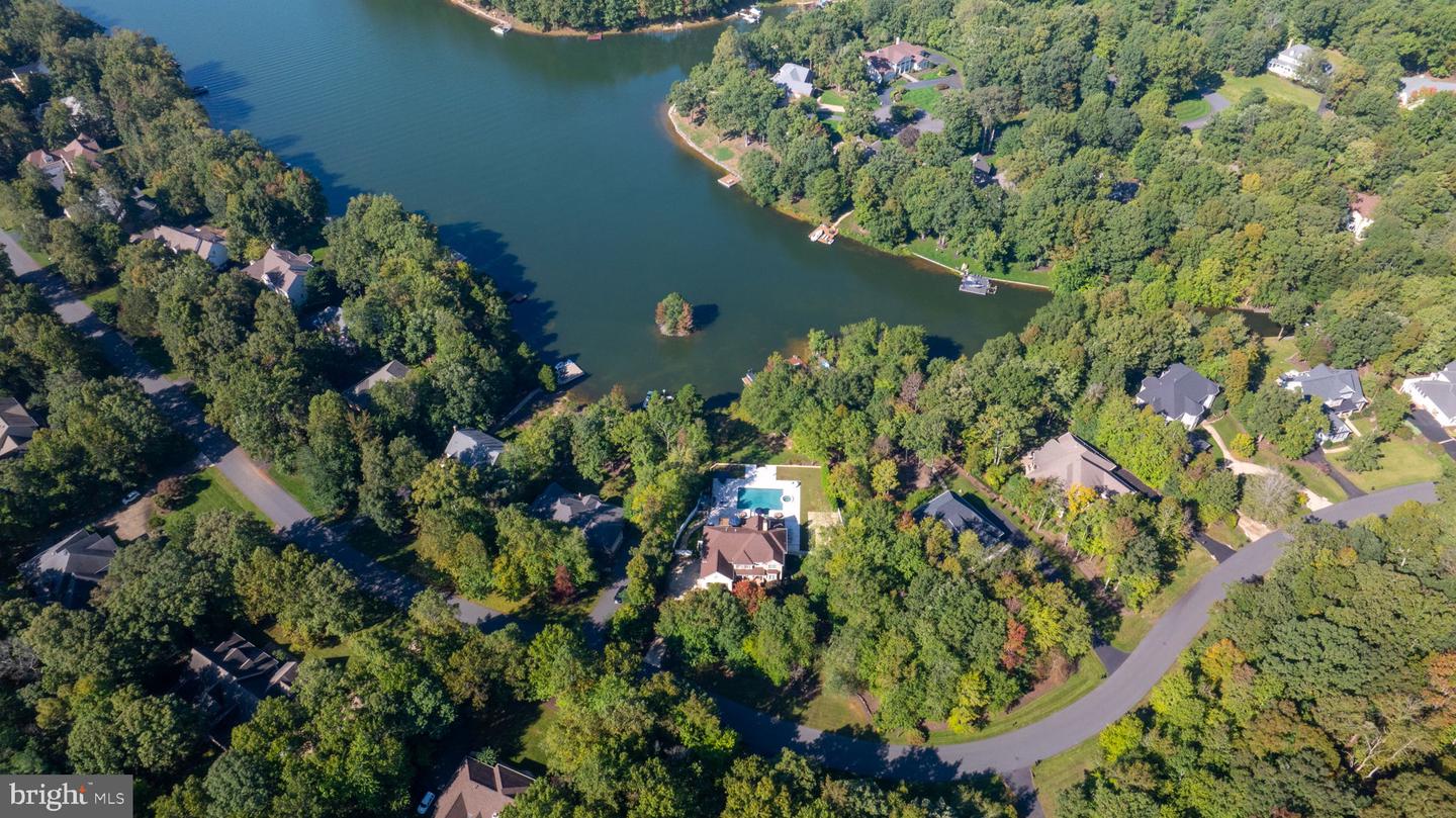 11204 FAWN LAKE PKWY, SPOTSYLVANIA, Virginia 22551, 5 Bedrooms Bedrooms, ,4 BathroomsBathrooms,Residential,For sale,11204 FAWN LAKE PKWY,VASP2033926 MLS # VASP2033926