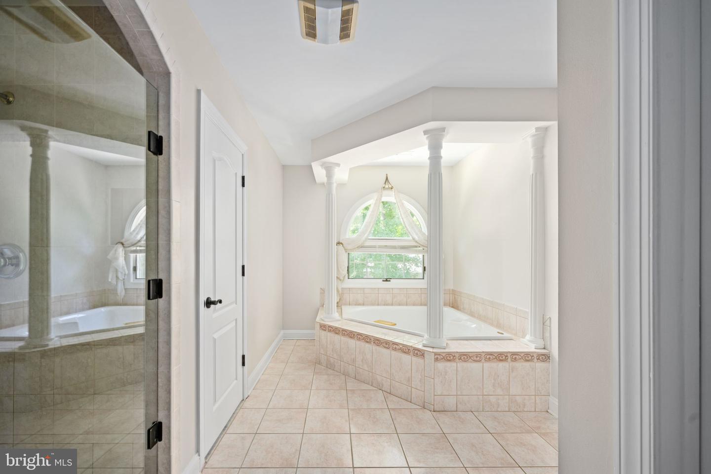 11204 FAWN LAKE PKWY, SPOTSYLVANIA, Virginia 22551, 5 Bedrooms Bedrooms, ,4 BathroomsBathrooms,Residential,For sale,11204 FAWN LAKE PKWY,VASP2033926 MLS # VASP2033926