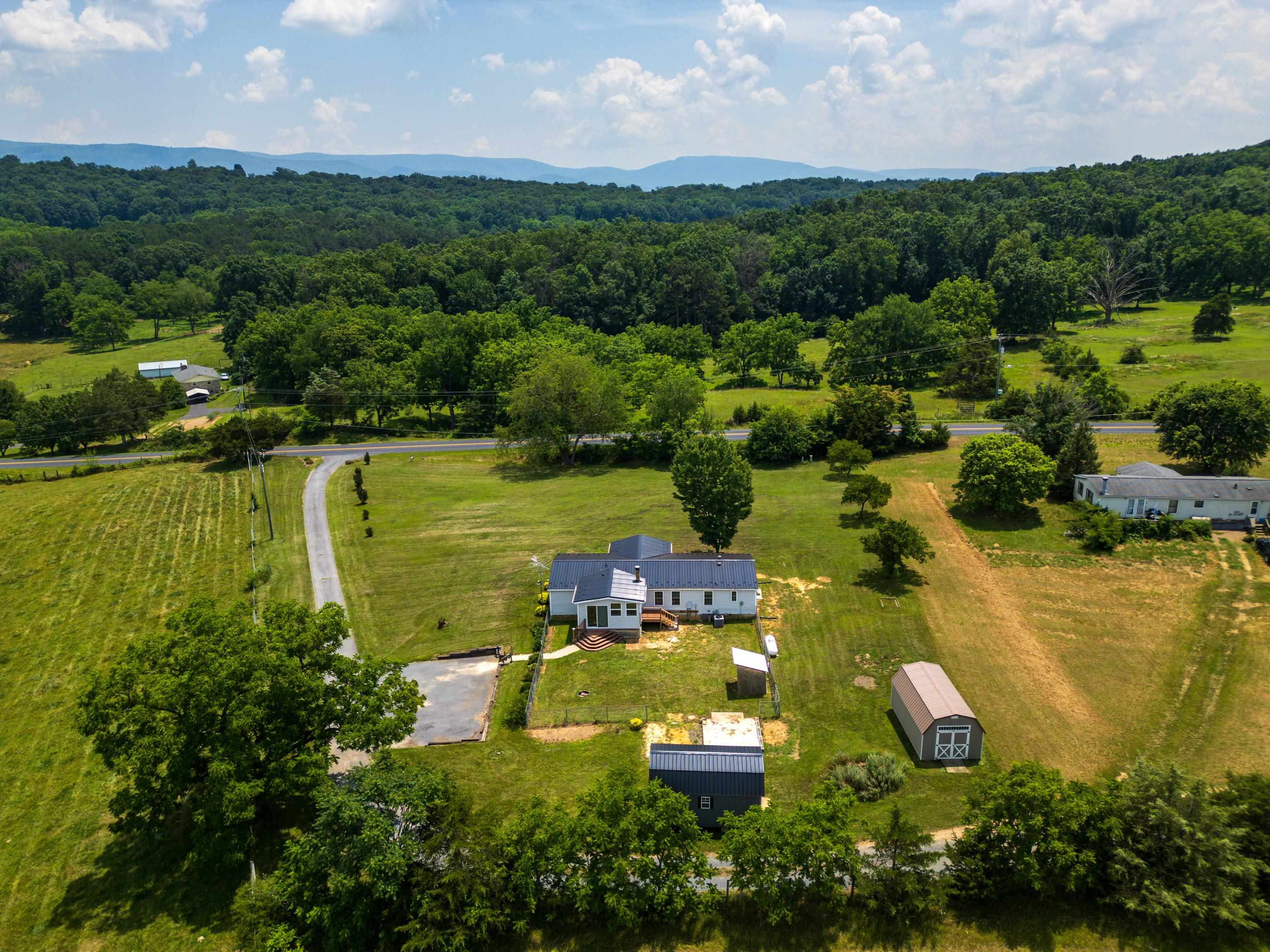 634 PATTERSON MILL RD, GROTTOES, Virginia 24441, 3 Bedrooms Bedrooms, ,2 BathroomsBathrooms,Residential,634 PATTERSON MILL RD,666215 MLS # 666215
