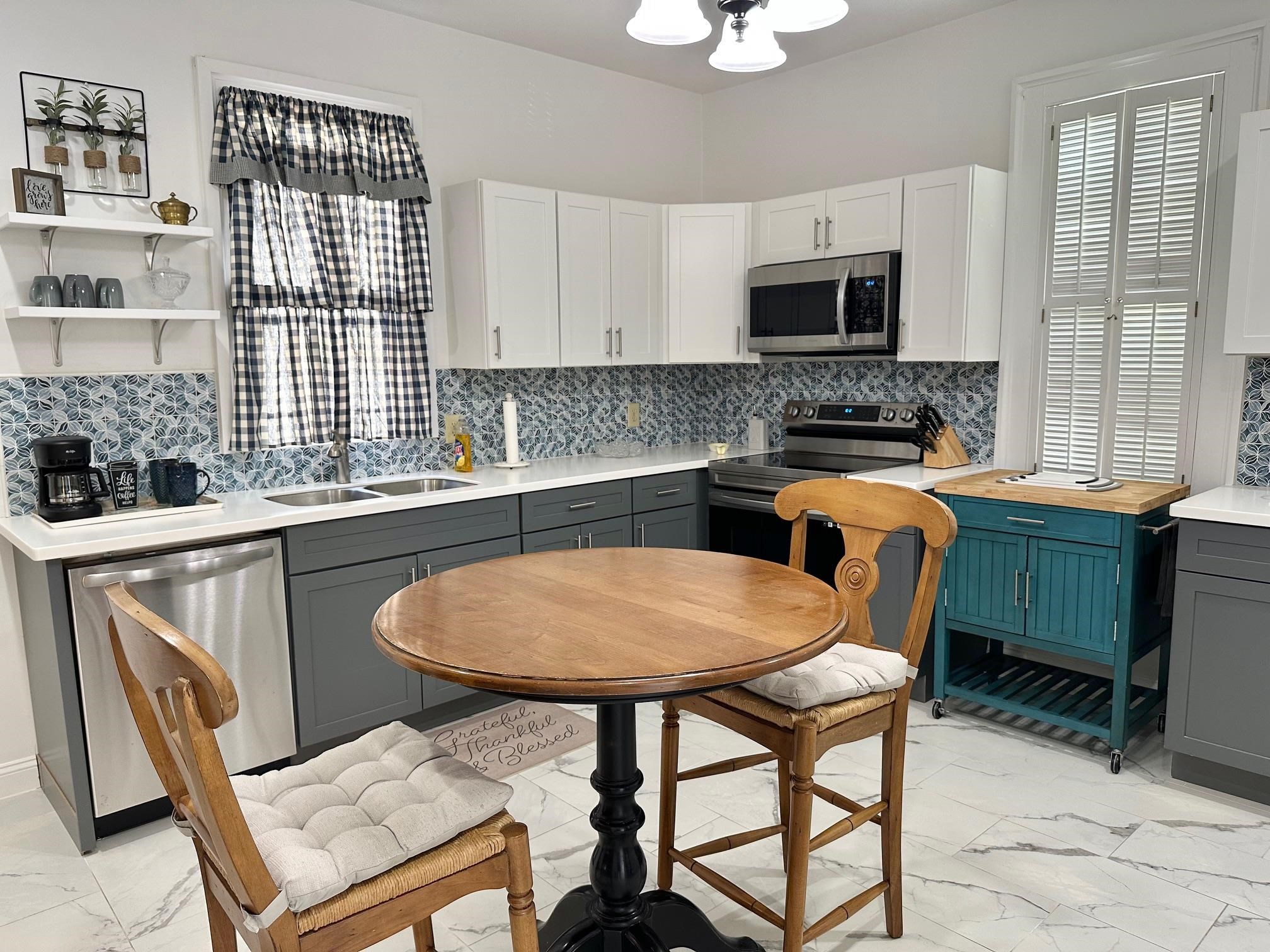 501 W FREDERICK ST, STAUNTON, Virginia 24401, 4 Bedrooms Bedrooms, ,3 BathroomsBathrooms,Residential,Cornerstone House,501 W FREDERICK ST,667182 MLS # 667182