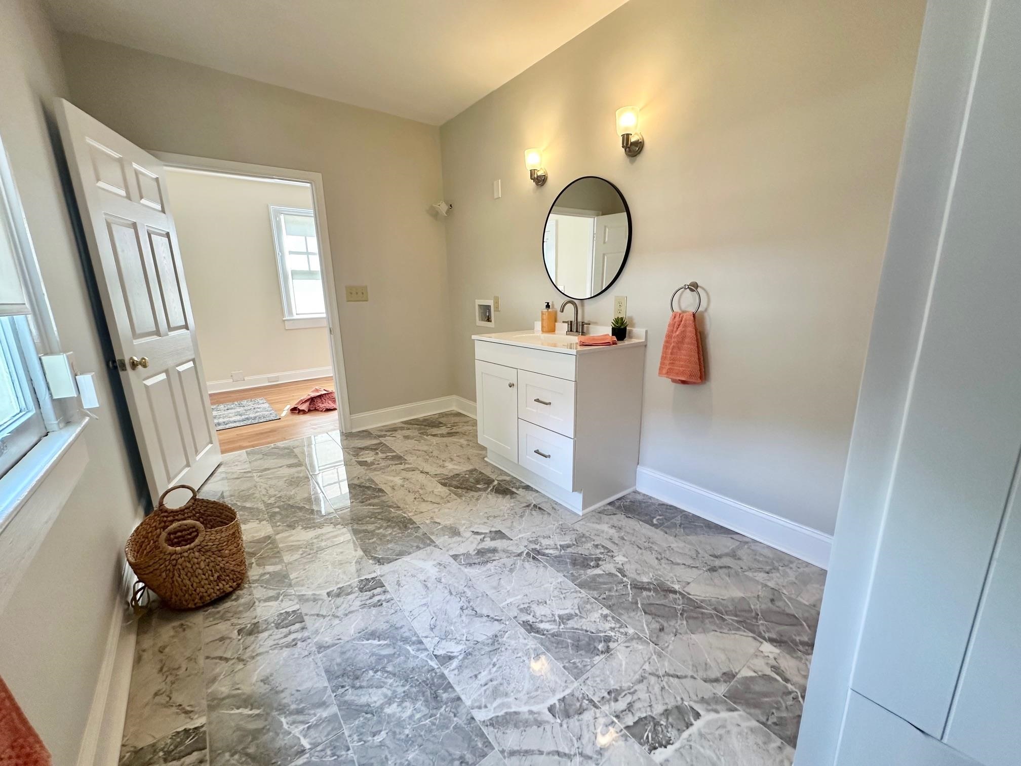 501 W FREDERICK ST, STAUNTON, Virginia 24401, 4 Bedrooms Bedrooms, ,3 BathroomsBathrooms,Residential,Cornerstone House,501 W FREDERICK ST,667182 MLS # 667182