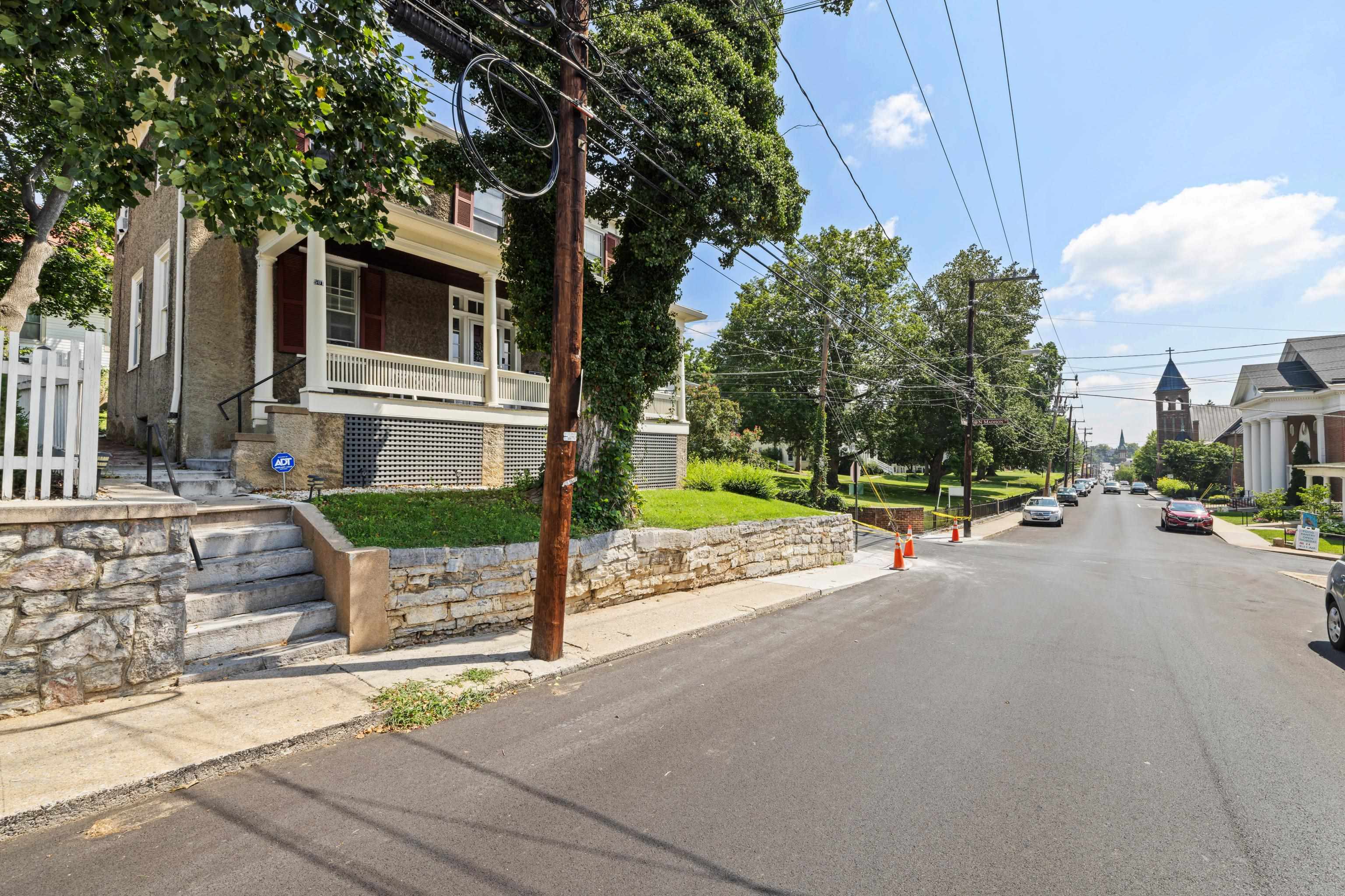 501 W FREDERICK ST, STAUNTON, Virginia 24401, 4 Bedrooms Bedrooms, ,3 BathroomsBathrooms,Residential,Cornerstone House,501 W FREDERICK ST,667182 MLS # 667182