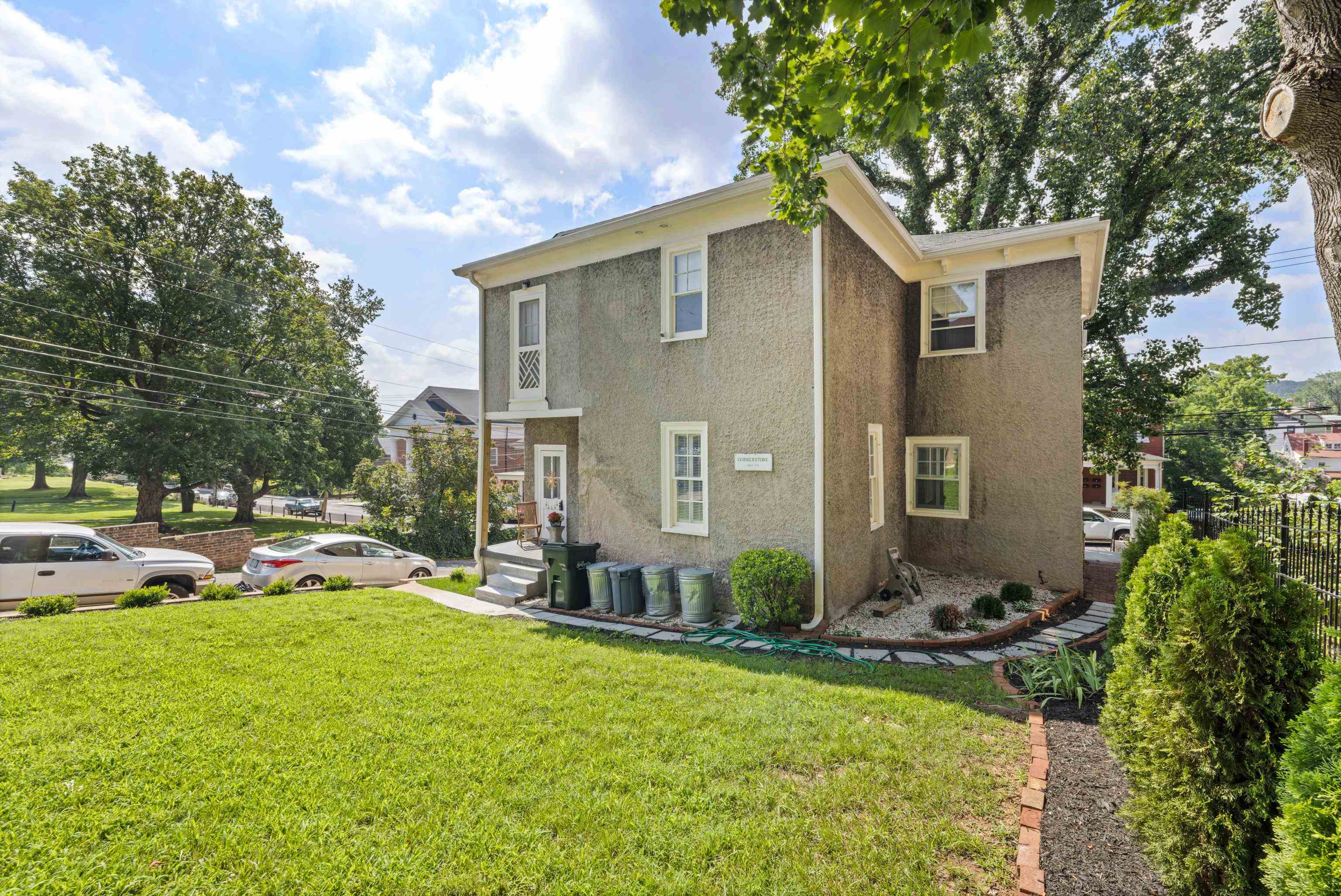 501 W FREDERICK ST, STAUNTON, Virginia 24401, 4 Bedrooms Bedrooms, ,3 BathroomsBathrooms,Residential,Cornerstone House,501 W FREDERICK ST,667182 MLS # 667182