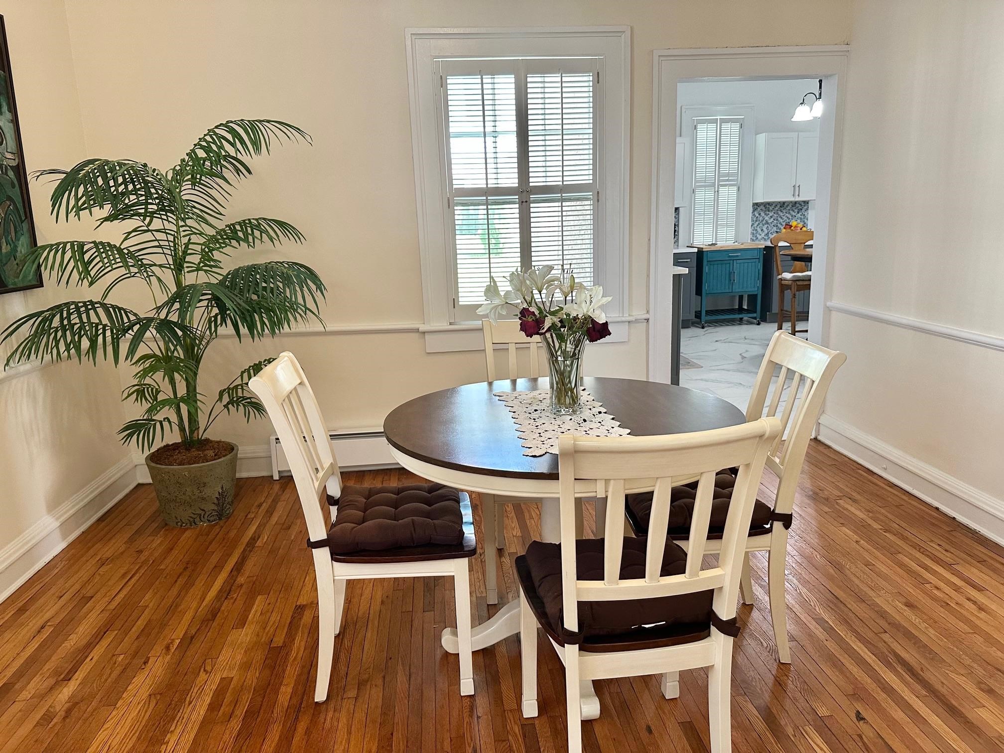 501 W FREDERICK ST, STAUNTON, Virginia 24401, 4 Bedrooms Bedrooms, ,3 BathroomsBathrooms,Residential,Cornerstone House,501 W FREDERICK ST,667182 MLS # 667182