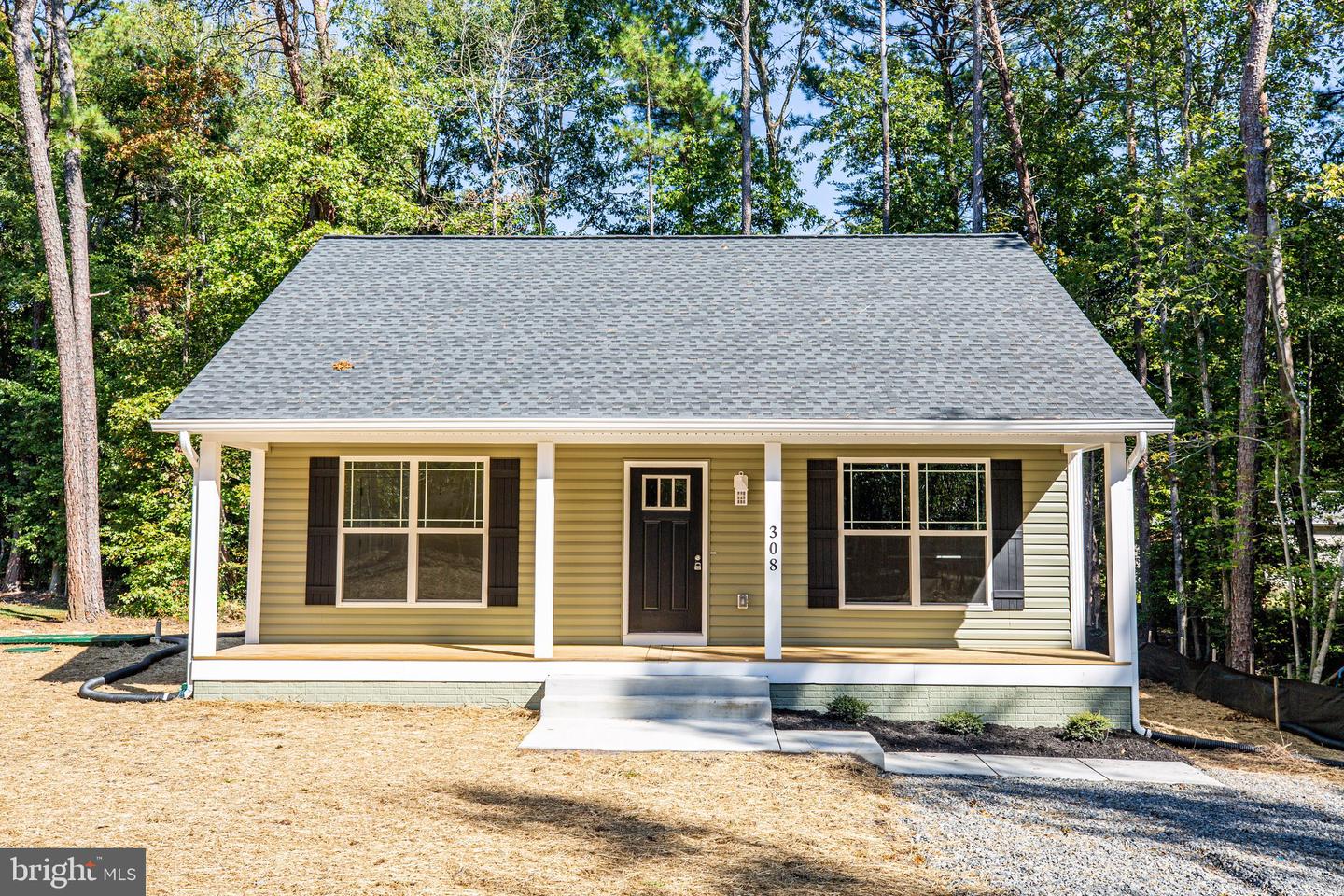 LOT 20 FOREST GROVE RD, COLONIAL BEACH, Virginia 22443, 2 Bedrooms Bedrooms, ,1 BathroomBathrooms,Residential,For sale,LOT 20 FOREST GROVE RD,VAWE2009160 MLS # VAWE2009160