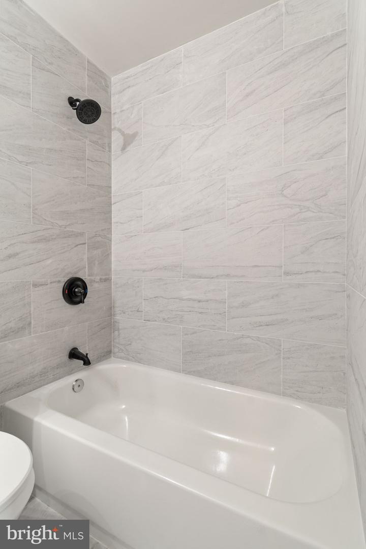 305 MOSEBY CT, MANASSAS PARK, Virginia 20111, 3 Bedrooms Bedrooms, ,3 BathroomsBathrooms,Residential,For sale,305 MOSEBY CT,VAMP2003130 MLS # VAMP2003130