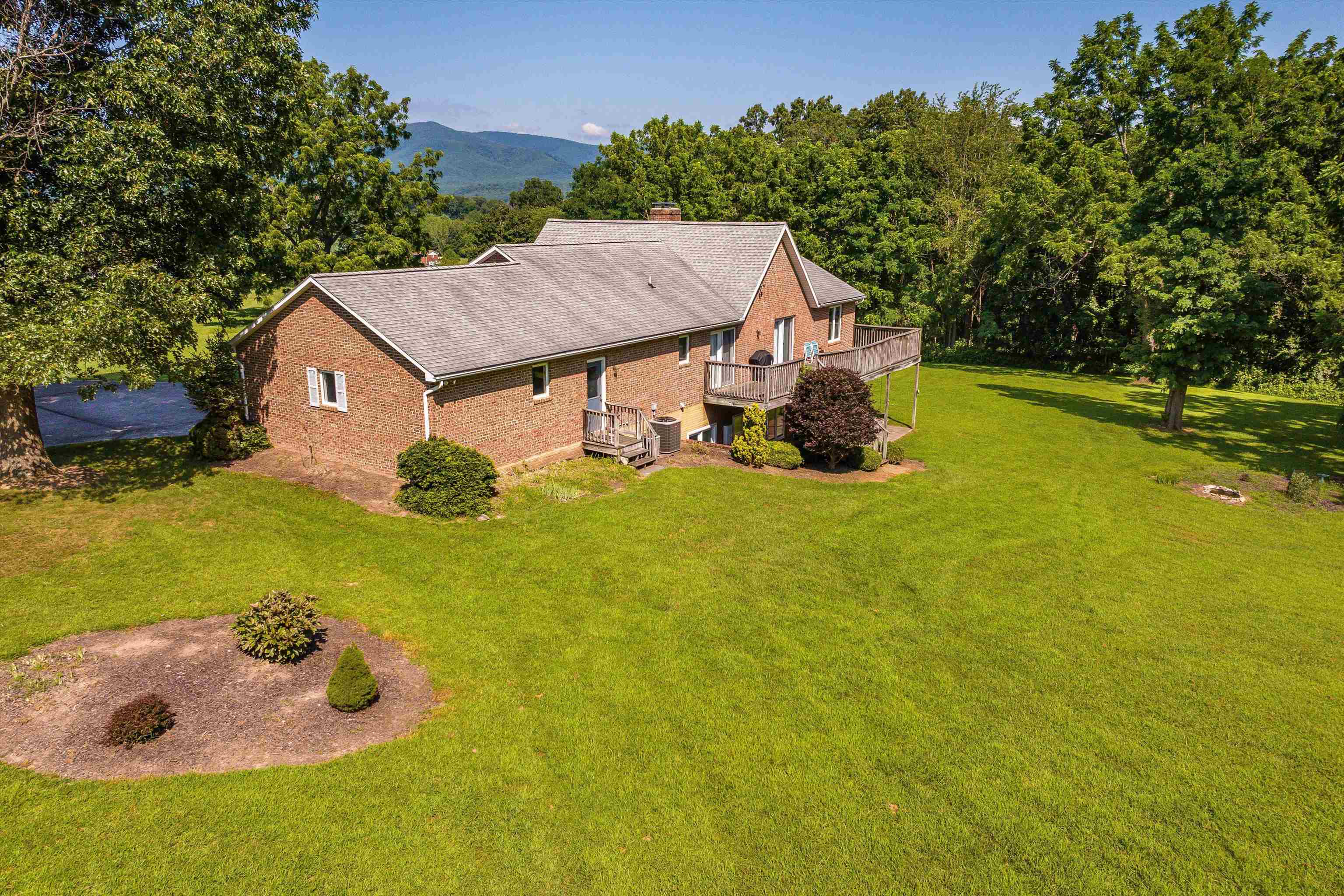 116 TALIAFERRO DR, CHURCHVILLE, Virginia 24421, 3 Bedrooms Bedrooms, ,3 BathroomsBathrooms,Residential,116 TALIAFERRO DR,667311 MLS # 667311