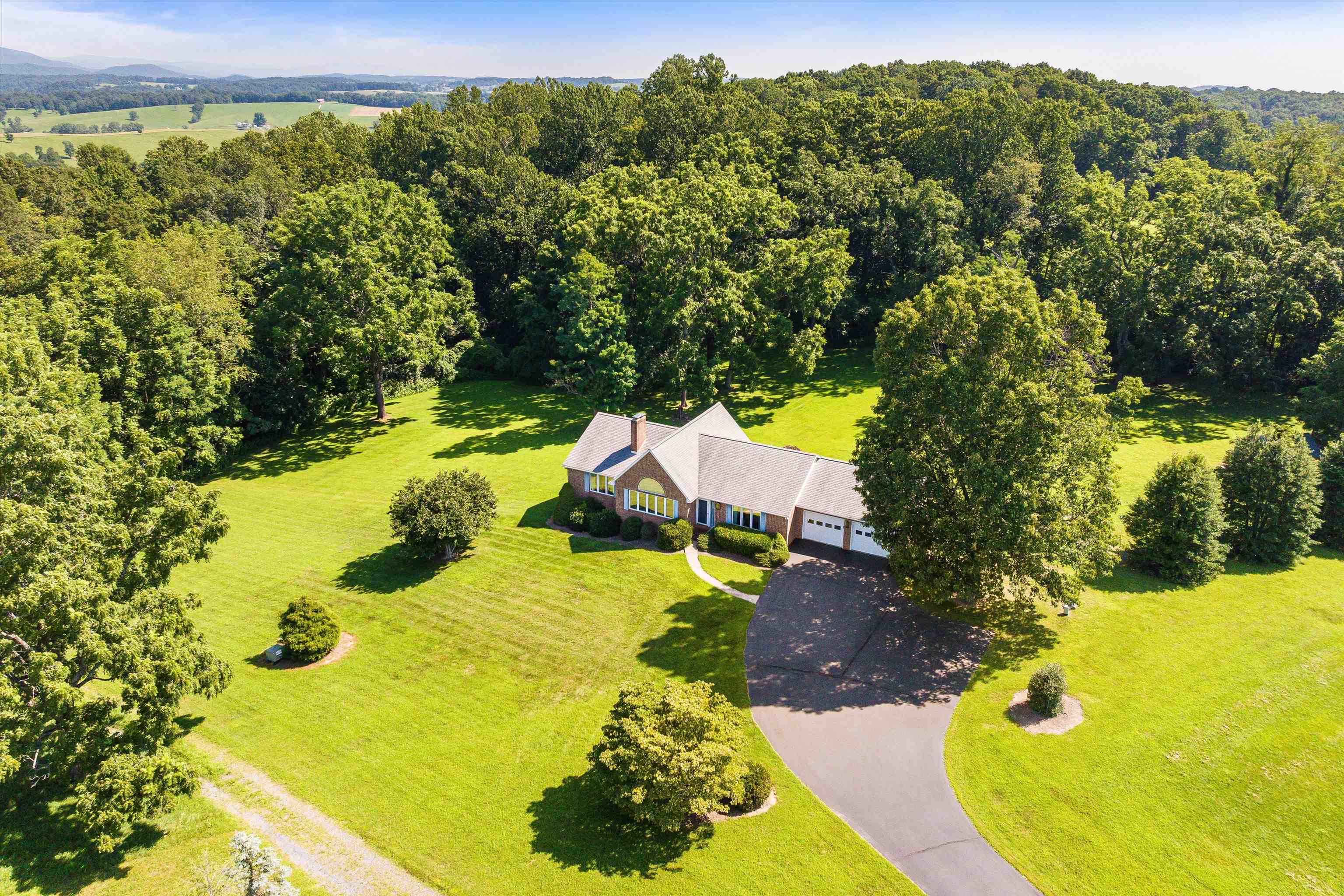 116 TALIAFERRO DR, CHURCHVILLE, Virginia 24421, 3 Bedrooms Bedrooms, ,3 BathroomsBathrooms,Residential,116 TALIAFERRO DR,667311 MLS # 667311