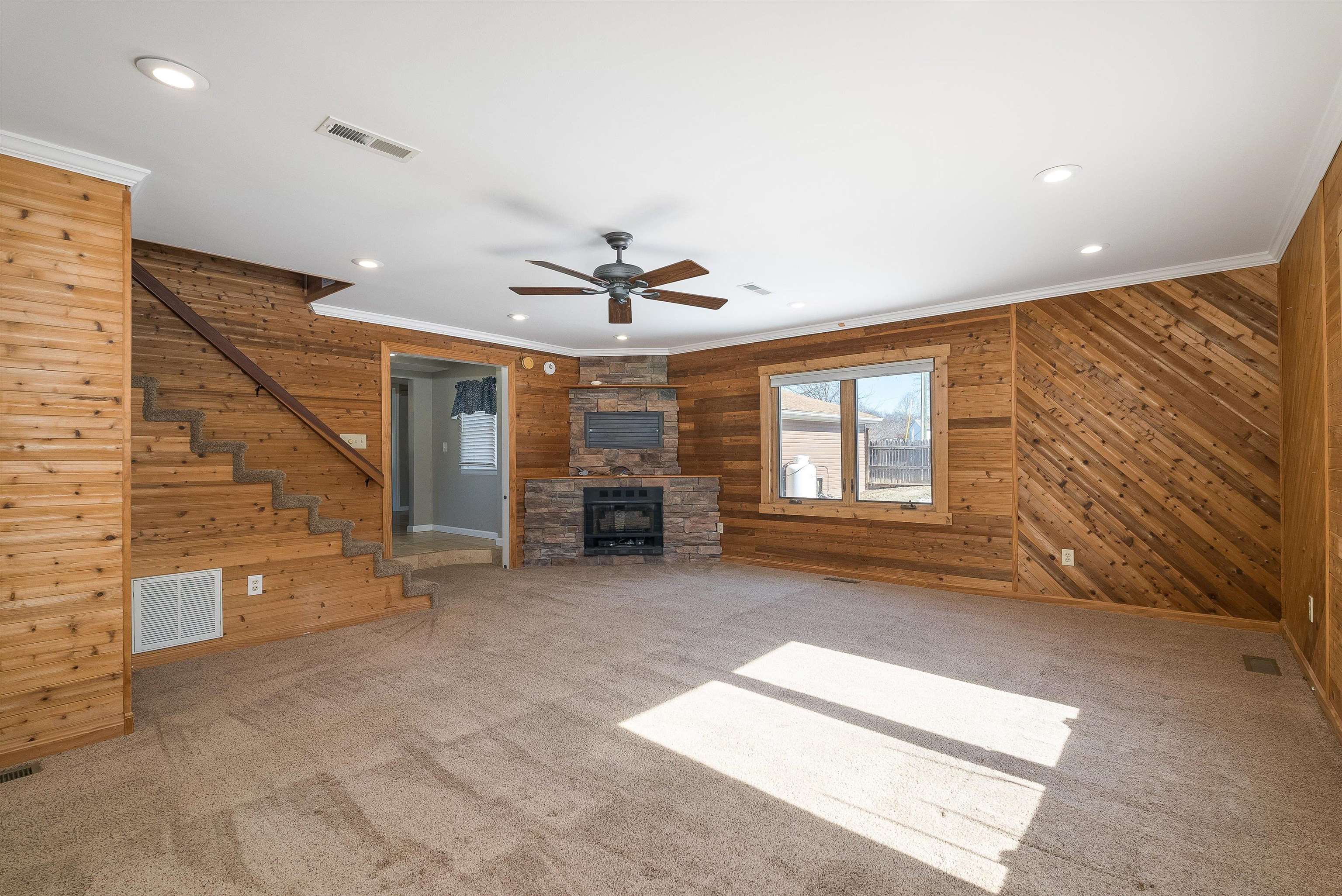 3002 RESORT DR, MCGAHEYSVILLE, Virginia 22840, 4 Bedrooms Bedrooms, ,2 BathroomsBathrooms,Residential,3002 RESORT DR,667318 MLS # 667318