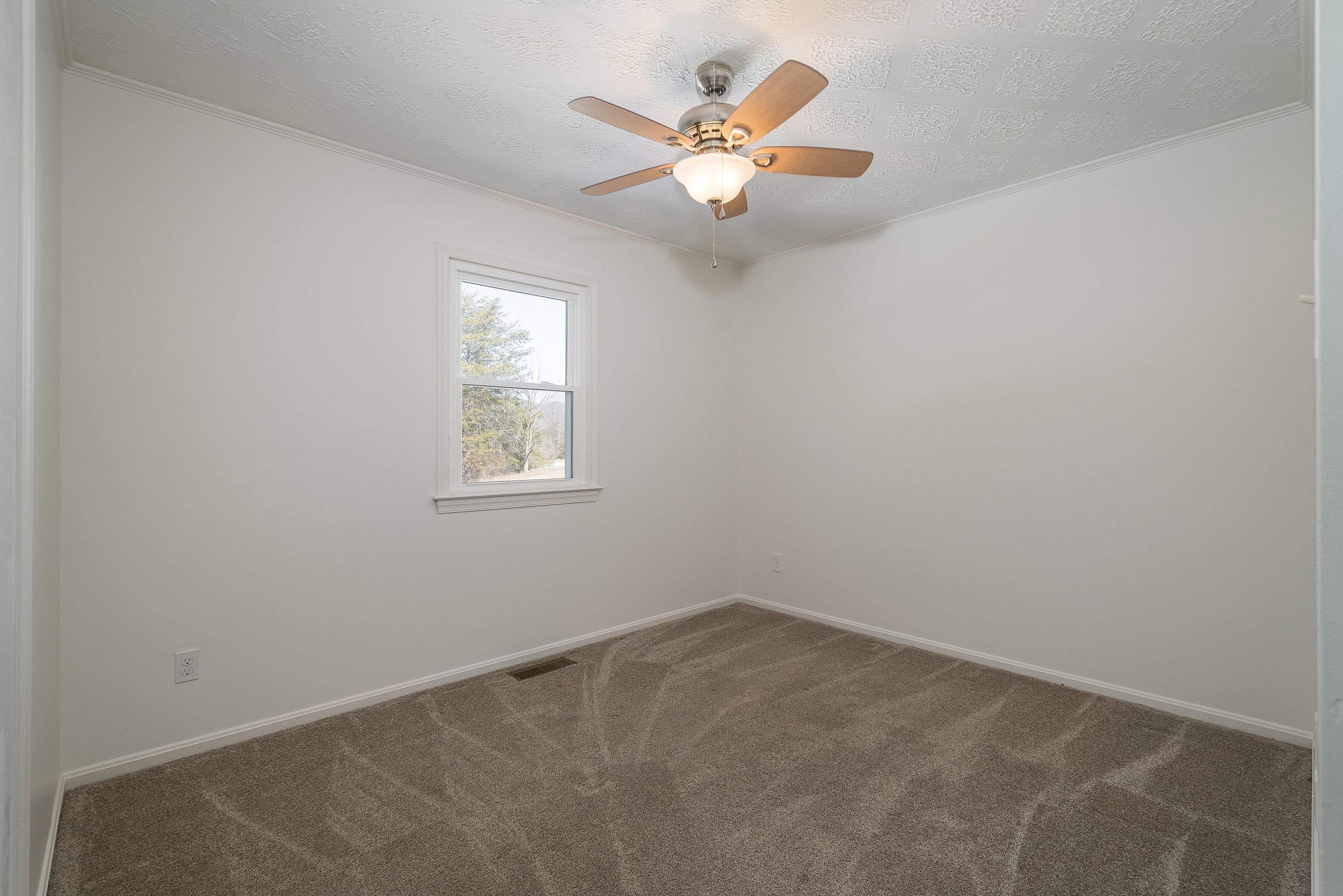 3002 RESORT DR, MCGAHEYSVILLE, Virginia 22840, 4 Bedrooms Bedrooms, ,2 BathroomsBathrooms,Residential,3002 RESORT DR,667318 MLS # 667318