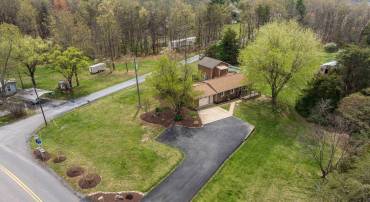 3002 RESORT DR, MCGAHEYSVILLE, Virginia 22840, 4 Bedrooms Bedrooms, ,2 BathroomsBathrooms,Residential,3002 RESORT DR,667318 MLS # 667318