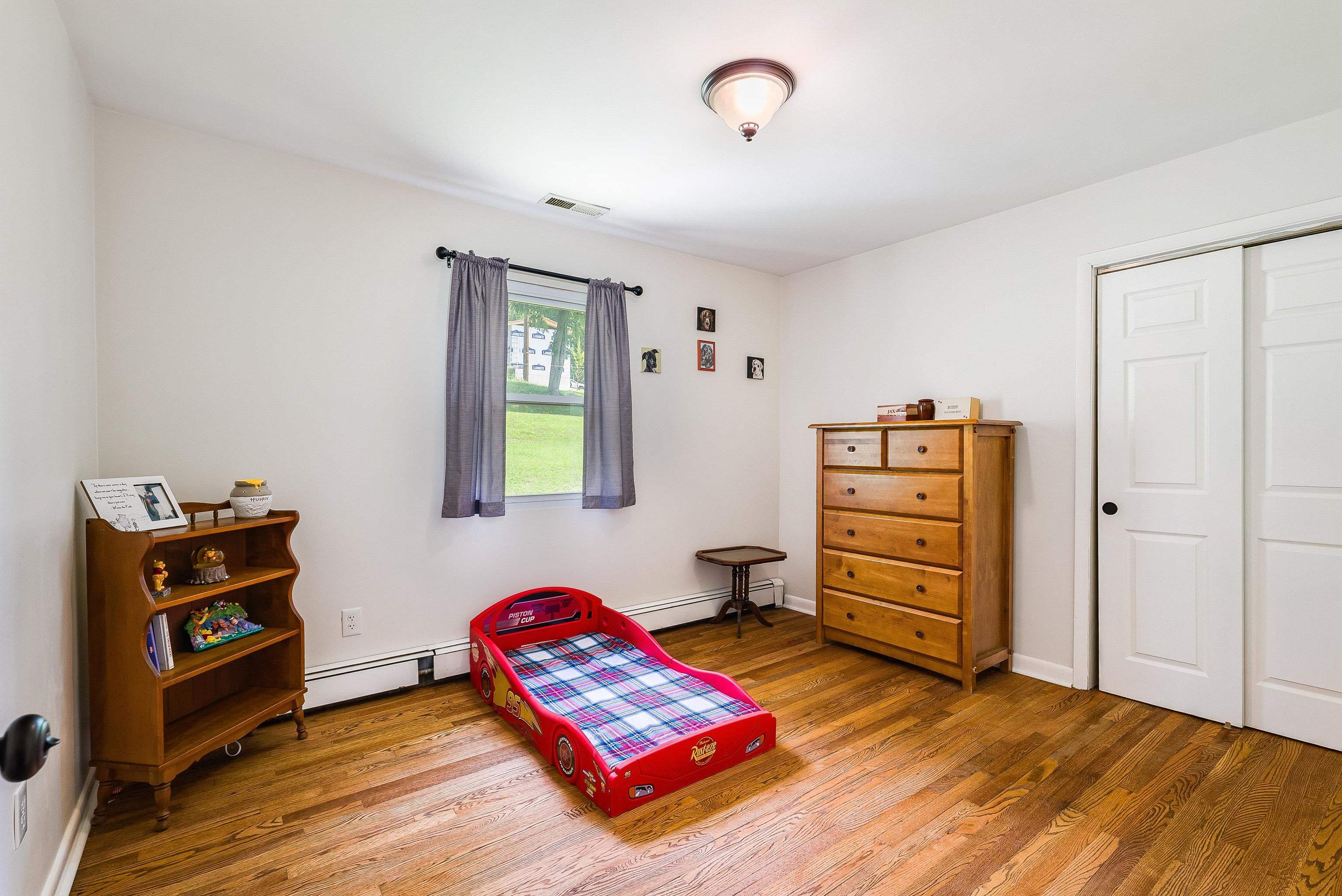 2260 PINE AVE, BUENA VISTA, Virginia 24416, 3 Bedrooms Bedrooms, ,1 BathroomBathrooms,Residential,2260 PINE AVE,667321 MLS # 667321