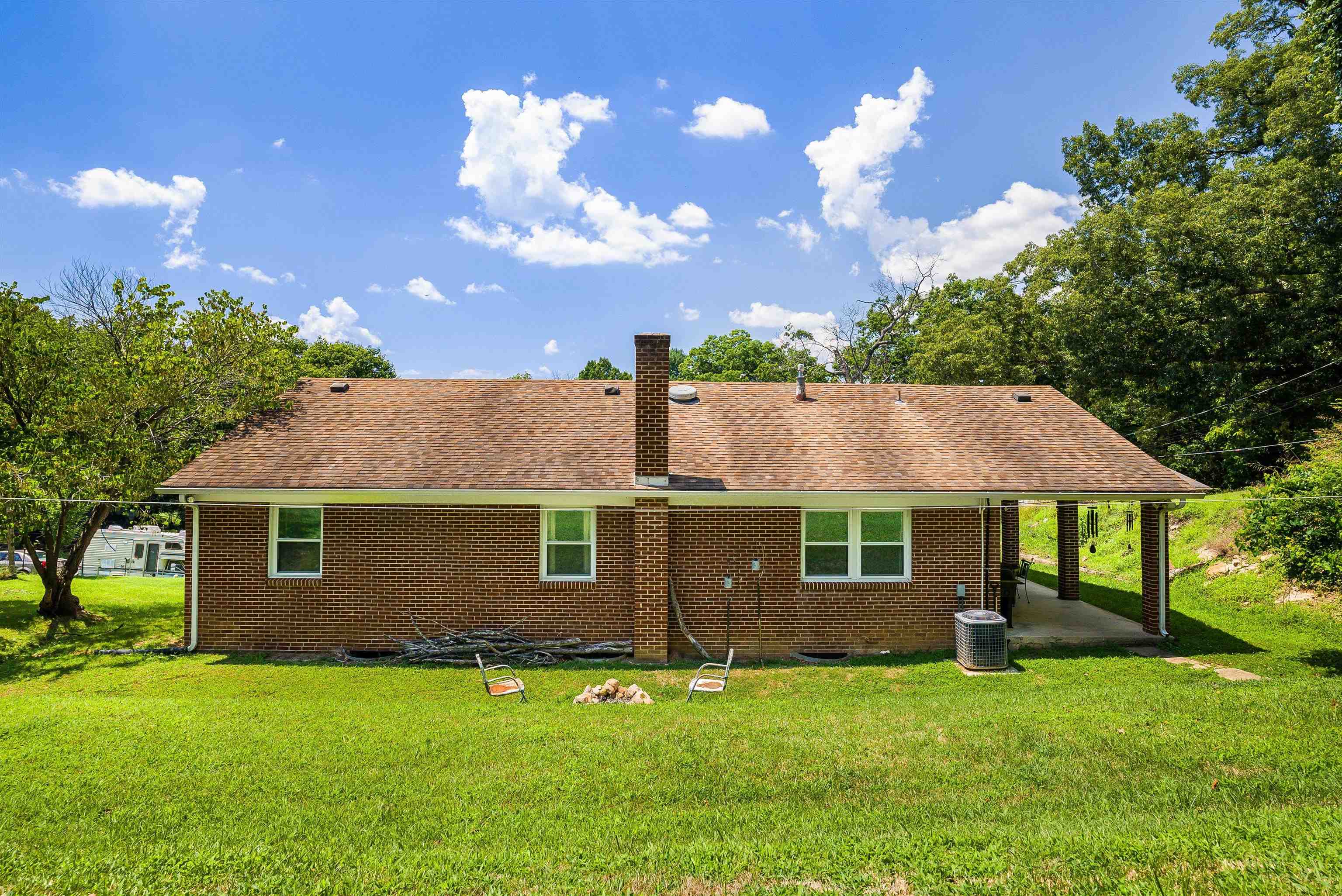 2260 PINE AVE, BUENA VISTA, Virginia 24416, 3 Bedrooms Bedrooms, ,1 BathroomBathrooms,Residential,2260 PINE AVE,667321 MLS # 667321