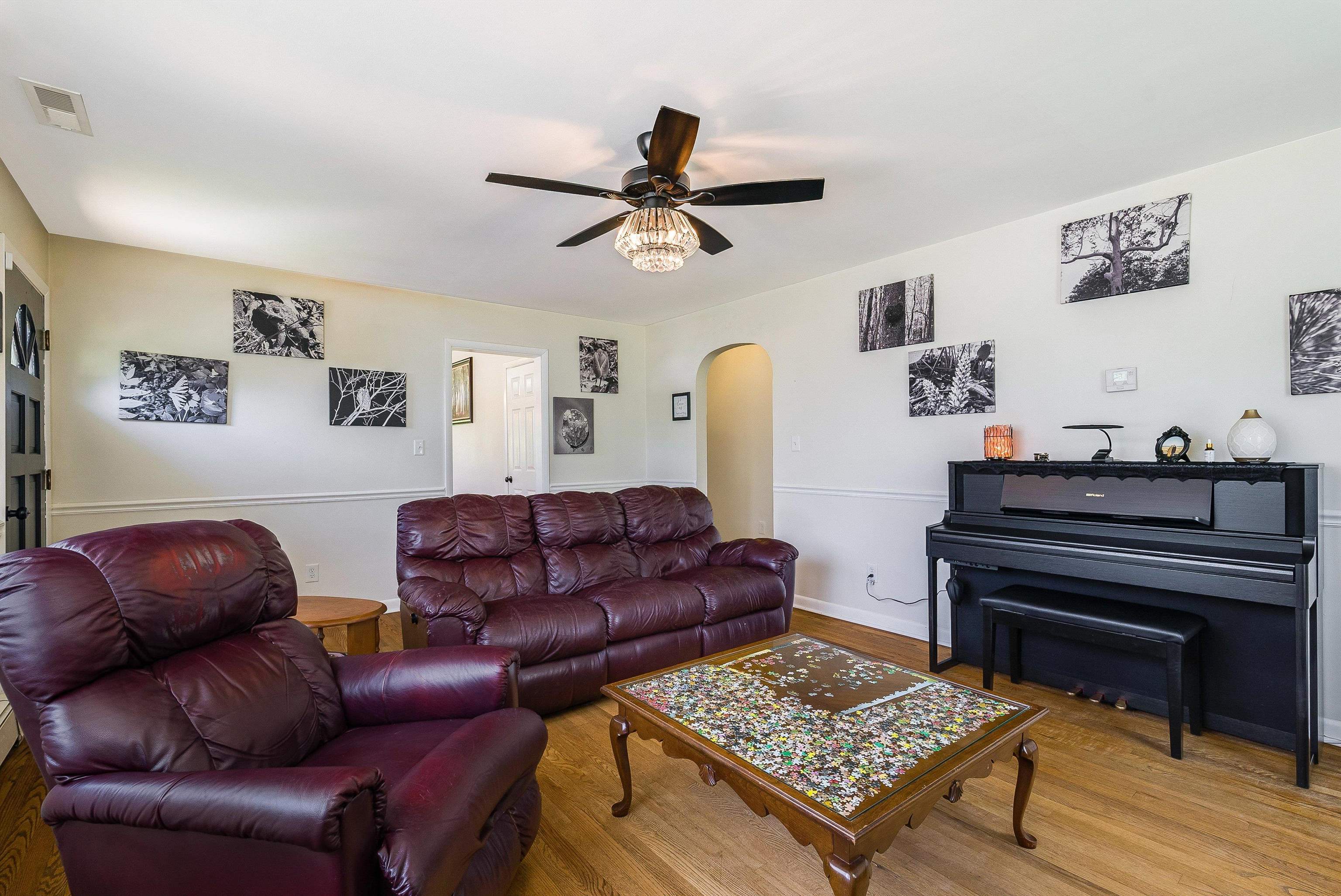 2260 PINE AVE, BUENA VISTA, Virginia 24416, 3 Bedrooms Bedrooms, ,1 BathroomBathrooms,Residential,2260 PINE AVE,667321 MLS # 667321