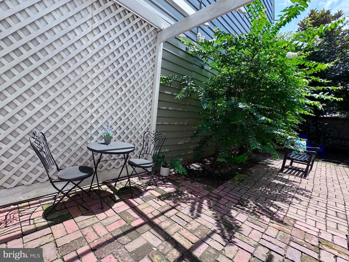 210 GIBBON ST, ALEXANDRIA, Virginia 22314, 2 Bedrooms Bedrooms, ,1 BathroomBathrooms,Residential,For sale,210 GIBBON ST,VAAX2047280 MLS # VAAX2047280