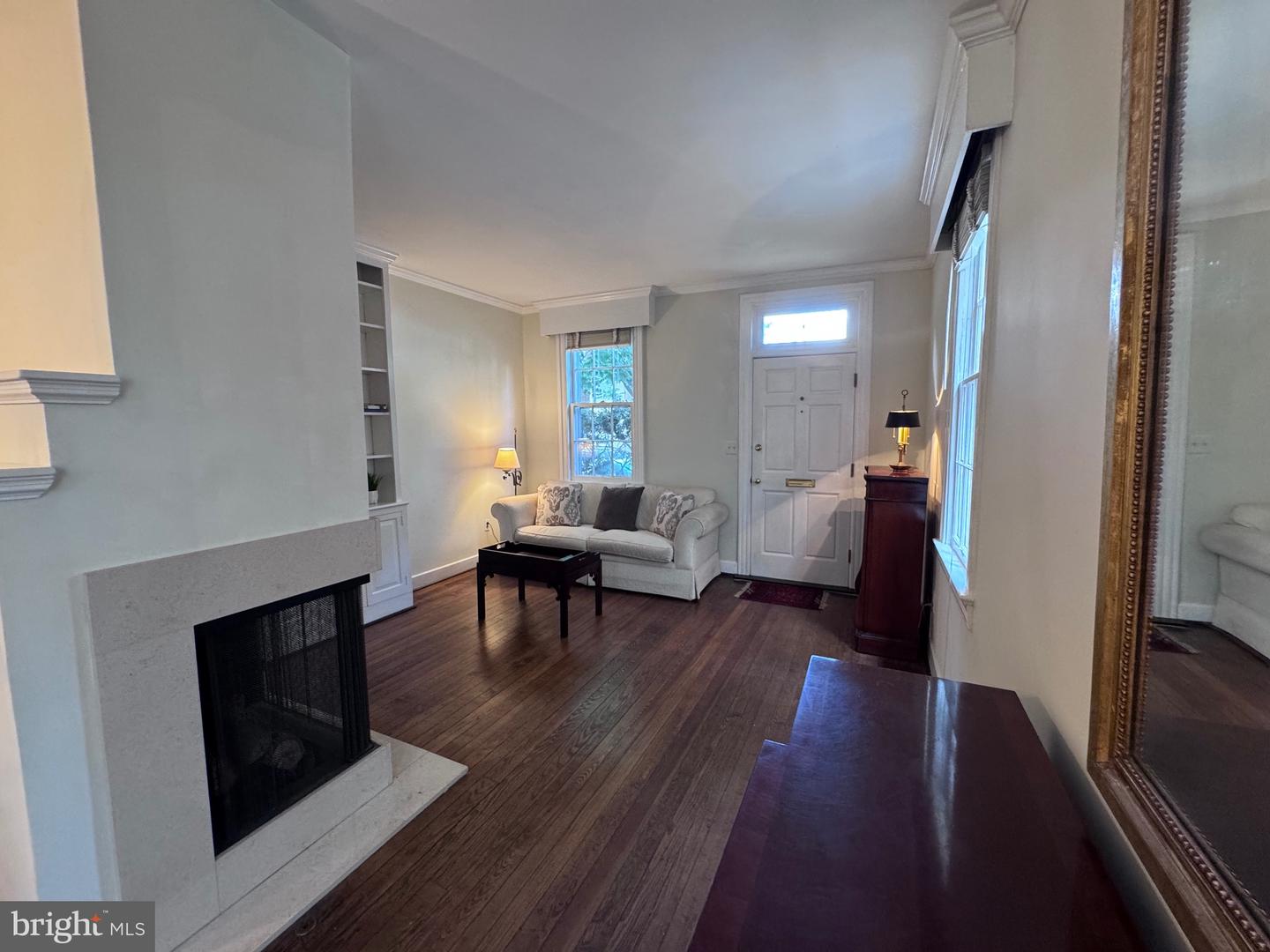 210 GIBBON ST, ALEXANDRIA, Virginia 22314, 2 Bedrooms Bedrooms, ,1 BathroomBathrooms,Residential,For sale,210 GIBBON ST,VAAX2047280 MLS # VAAX2047280