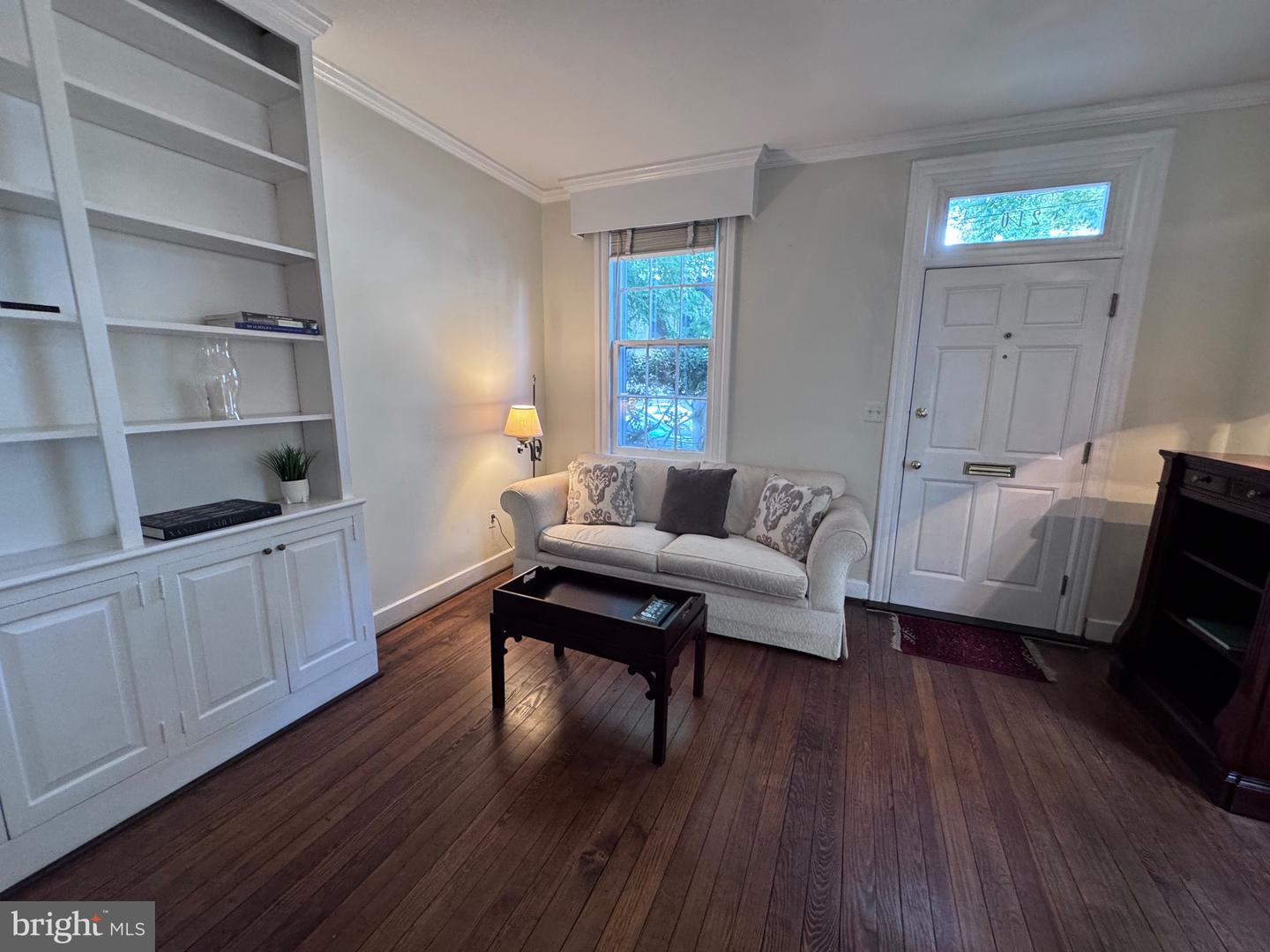 210 GIBBON ST, ALEXANDRIA, Virginia 22314, 2 Bedrooms Bedrooms, ,1 BathroomBathrooms,Residential,For sale,210 GIBBON ST,VAAX2047280 MLS # VAAX2047280