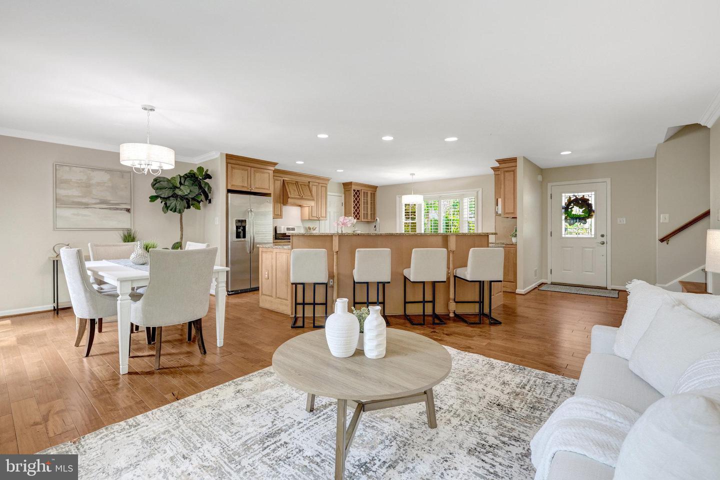 9513 SCARAB ST, VIENNA, Virginia 22182, 5 Bedrooms Bedrooms, ,3 BathroomsBathrooms,Residential,For sale,9513 SCARAB ST,VAFX2254410 MLS # VAFX2254410