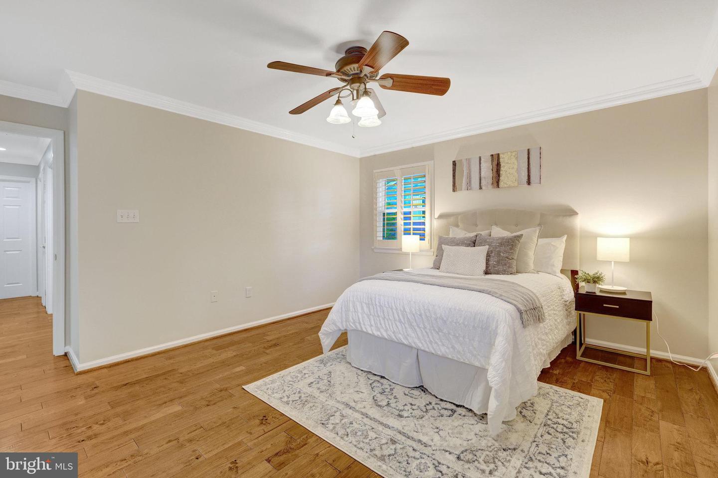 9513 SCARAB ST, VIENNA, Virginia 22182, 5 Bedrooms Bedrooms, ,3 BathroomsBathrooms,Residential,For sale,9513 SCARAB ST,VAFX2254410 MLS # VAFX2254410