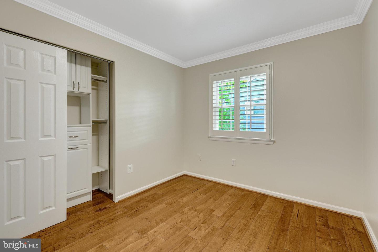 9513 SCARAB ST, VIENNA, Virginia 22182, 5 Bedrooms Bedrooms, ,3 BathroomsBathrooms,Residential,For sale,9513 SCARAB ST,VAFX2254410 MLS # VAFX2254410