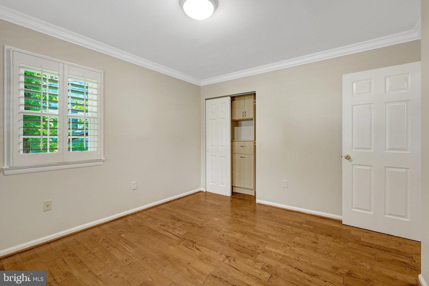9513 SCARAB ST, VIENNA, Virginia 22182, 5 Bedrooms Bedrooms, ,3 BathroomsBathrooms,Residential,For sale,9513 SCARAB ST,VAFX2254410 MLS # VAFX2254410