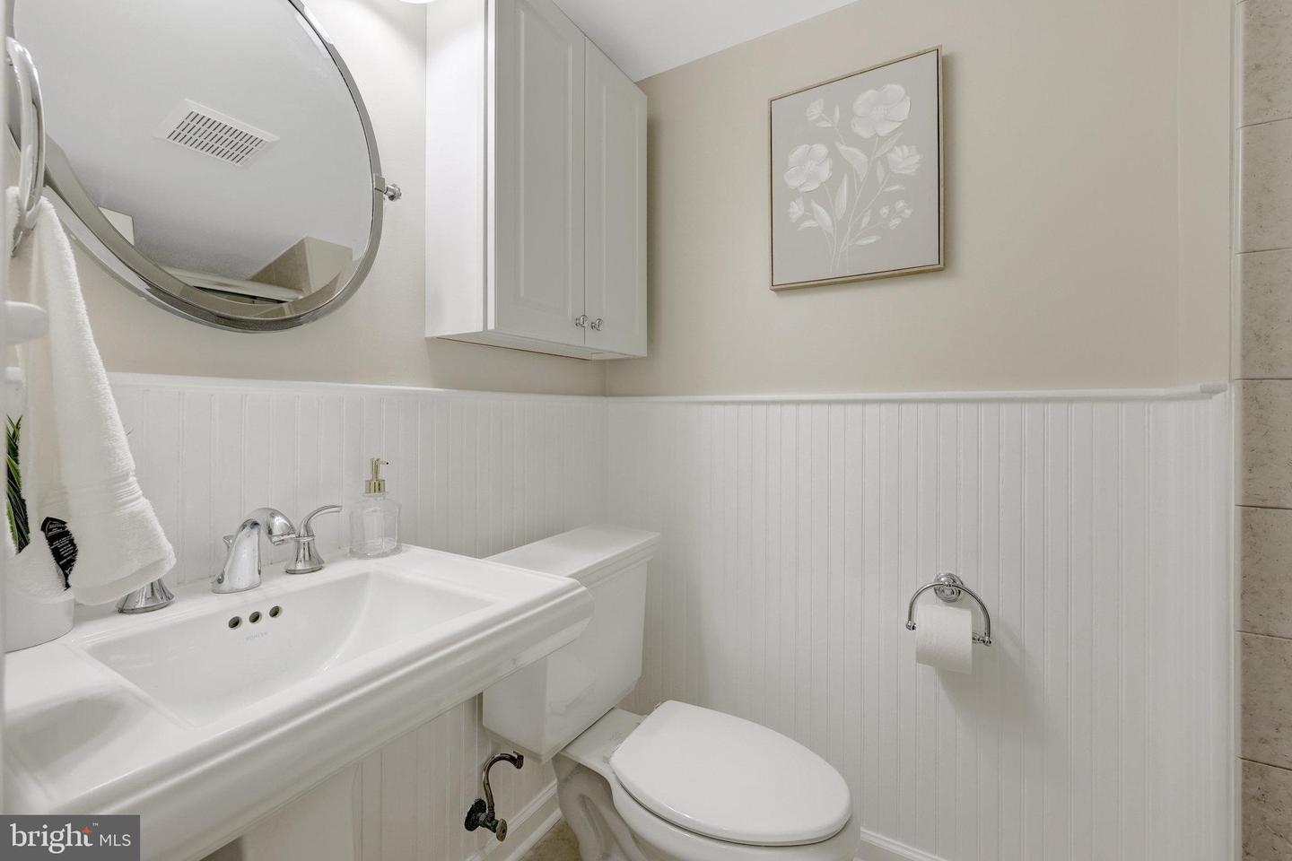 9513 SCARAB ST, VIENNA, Virginia 22182, 5 Bedrooms Bedrooms, ,3 BathroomsBathrooms,Residential,For sale,9513 SCARAB ST,VAFX2254410 MLS # VAFX2254410