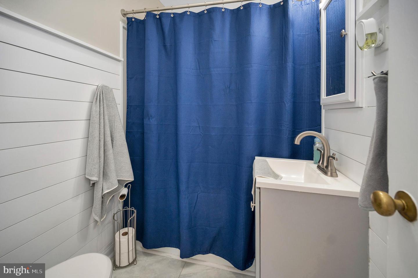 411 PRATT ST, FREDERICKSBURG, Virginia 22405, 2 Bedrooms Bedrooms, ,1 BathroomBathrooms,Residential,For sale,411 PRATT ST,VAST2040644 MLS # VAST2040644