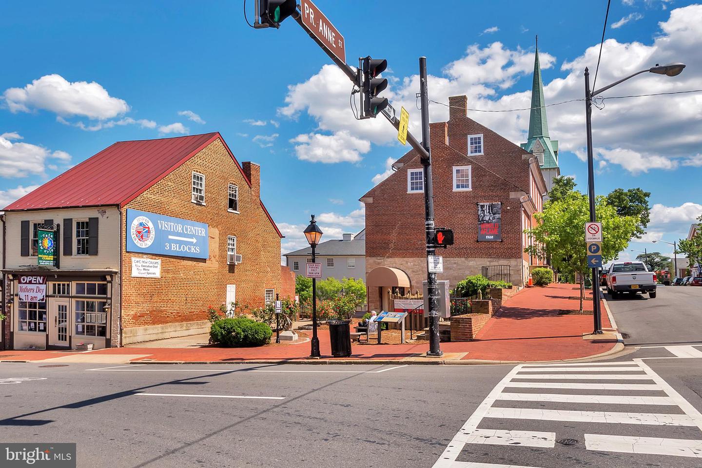 411 PRATT ST, FREDERICKSBURG, Virginia 22405, 2 Bedrooms Bedrooms, ,1 BathroomBathrooms,Residential,For sale,411 PRATT ST,VAST2040644 MLS # VAST2040644