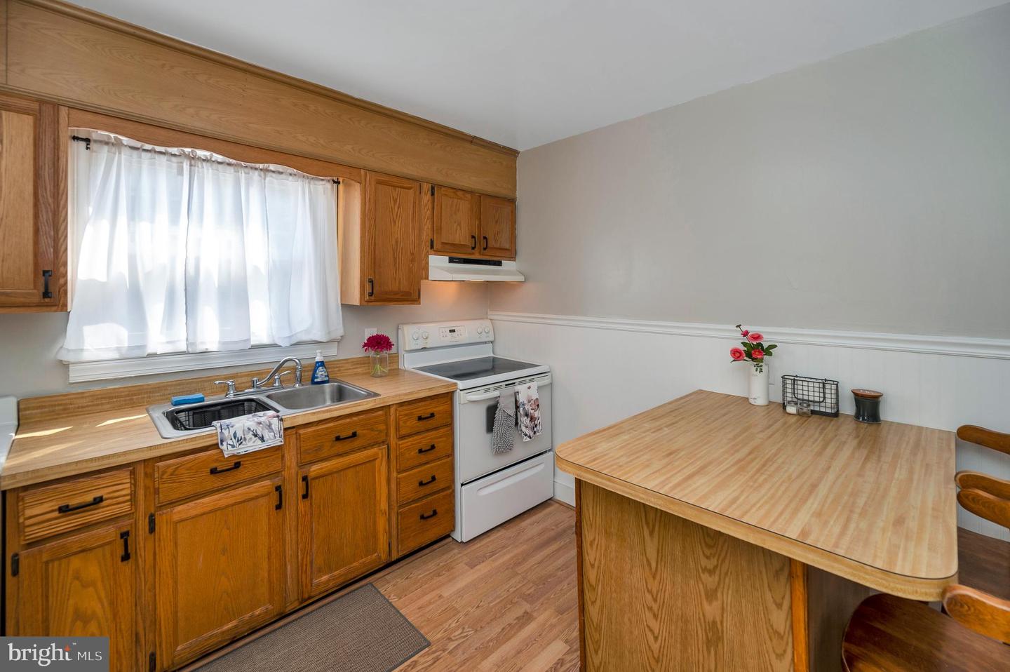 411 PRATT ST, FREDERICKSBURG, Virginia 22405, 2 Bedrooms Bedrooms, ,1 BathroomBathrooms,Residential,For sale,411 PRATT ST,VAST2040644 MLS # VAST2040644