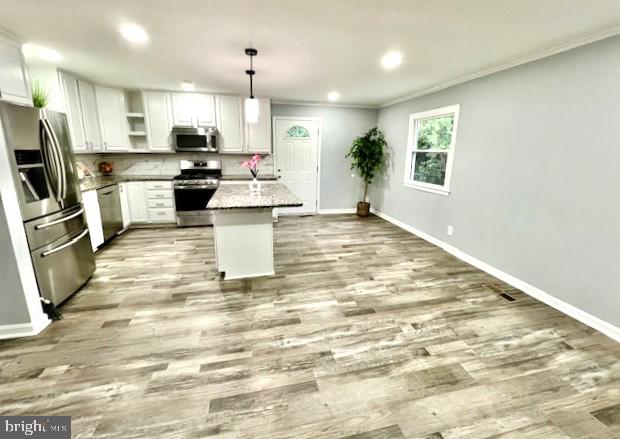 406 W MAPLE AVE, STERLING, Virginia 20164, 6 Bedrooms Bedrooms, ,2 BathroomsBathrooms,Residential,For sale,406 W MAPLE AVE,VALO2102046 MLS # VALO2102046