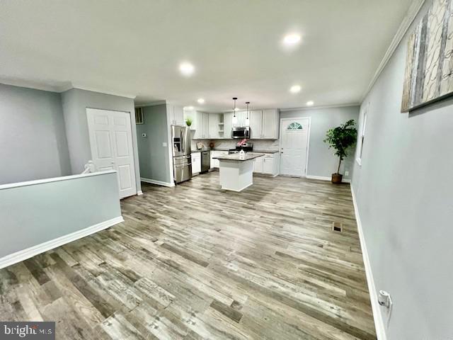 406 W MAPLE AVE, STERLING, Virginia 20164, 6 Bedrooms Bedrooms, ,2 BathroomsBathrooms,Residential,For sale,406 W MAPLE AVE,VALO2102046 MLS # VALO2102046
