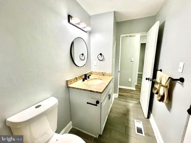 406 W MAPLE AVE, STERLING, Virginia 20164, 6 Bedrooms Bedrooms, ,2 BathroomsBathrooms,Residential,For sale,406 W MAPLE AVE,VALO2102046 MLS # VALO2102046