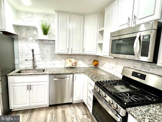 406 W MAPLE AVE, STERLING, Virginia 20164, 6 Bedrooms Bedrooms, ,2 BathroomsBathrooms,Residential,For sale,406 W MAPLE AVE,VALO2102046 MLS # VALO2102046