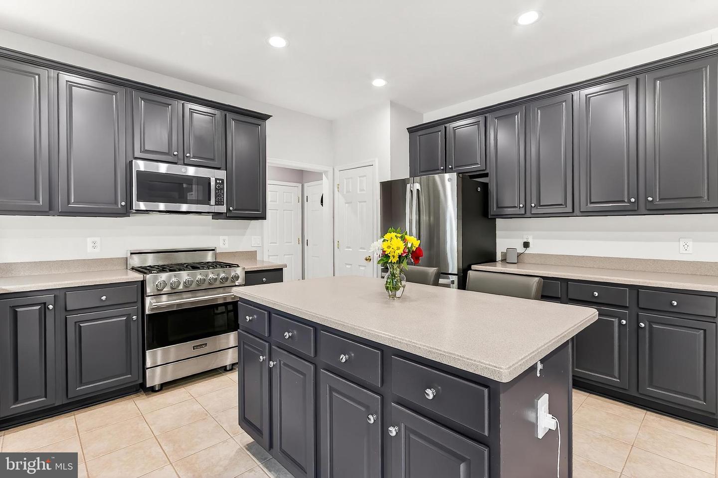 8189 DOUGLAS FIR DR, LORTON, Virginia 22079, 4 Bedrooms Bedrooms, ,3 BathroomsBathrooms,Residential,For sale,8189 DOUGLAS FIR DR,VAFX2257190 MLS # VAFX2257190