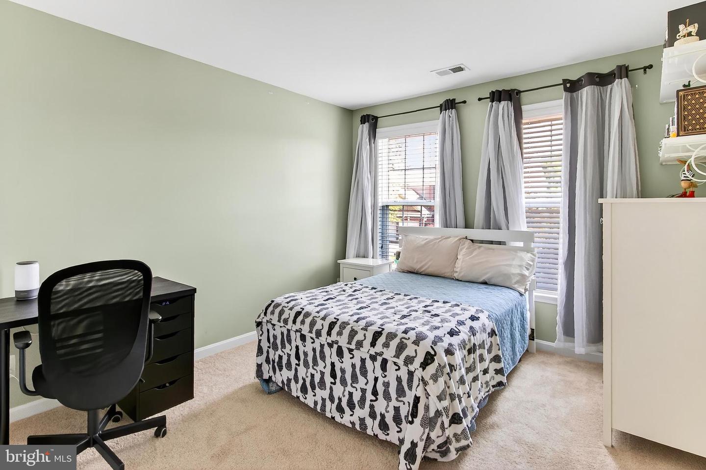8189 DOUGLAS FIR DR, LORTON, Virginia 22079, 4 Bedrooms Bedrooms, ,3 BathroomsBathrooms,Residential,For sale,8189 DOUGLAS FIR DR,VAFX2257190 MLS # VAFX2257190