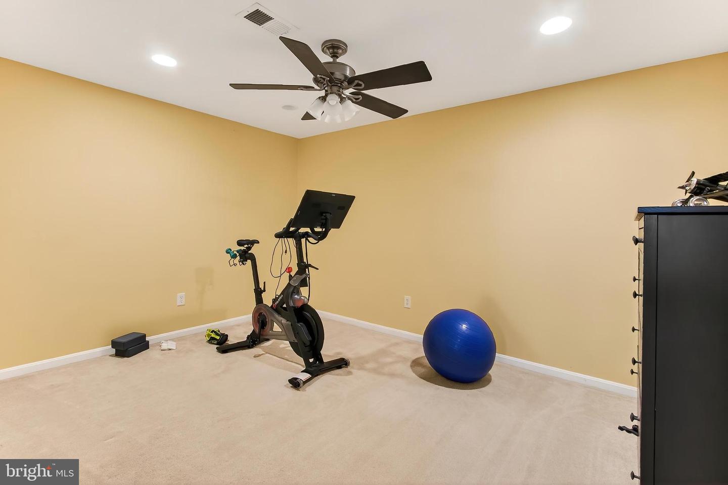 8189 DOUGLAS FIR DR, LORTON, Virginia 22079, 4 Bedrooms Bedrooms, ,3 BathroomsBathrooms,Residential,For sale,8189 DOUGLAS FIR DR,VAFX2257190 MLS # VAFX2257190