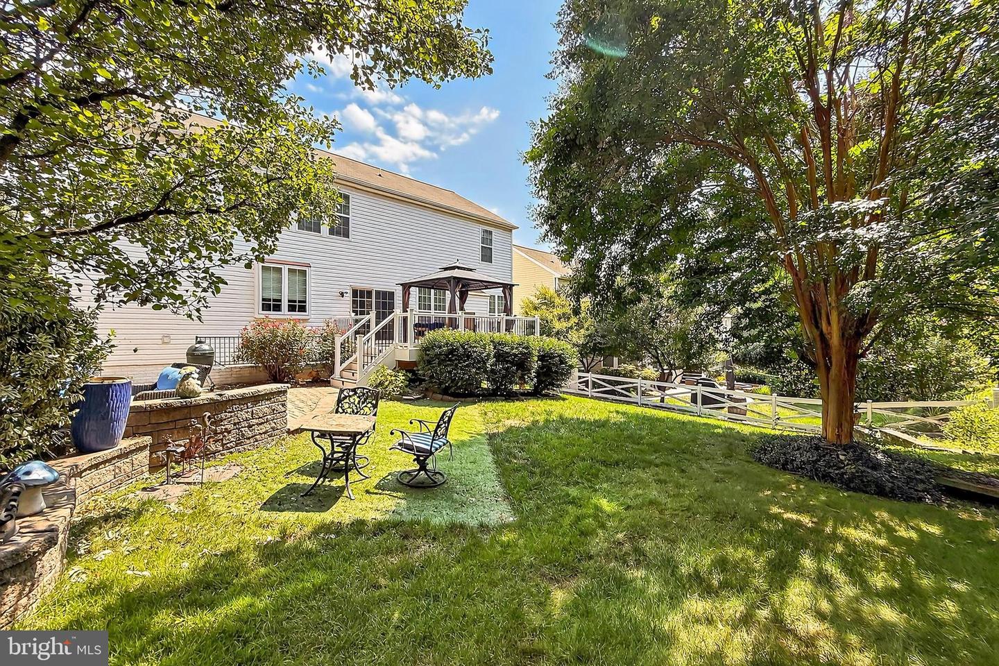 8189 DOUGLAS FIR DR, LORTON, Virginia 22079, 4 Bedrooms Bedrooms, ,3 BathroomsBathrooms,Residential,For sale,8189 DOUGLAS FIR DR,VAFX2257190 MLS # VAFX2257190