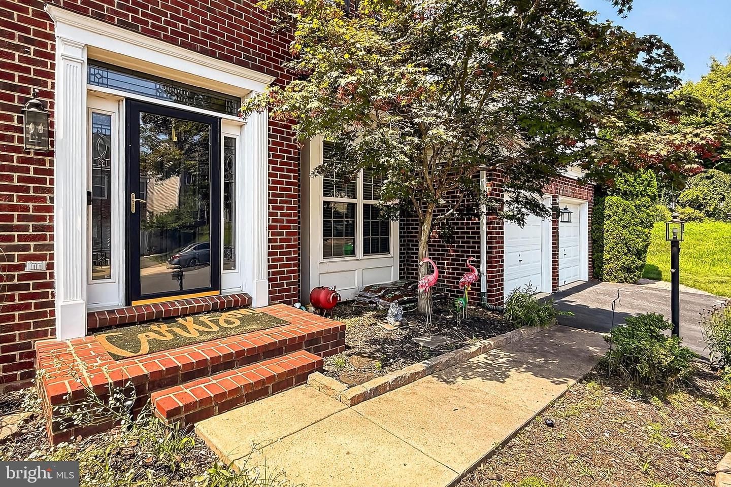 8189 DOUGLAS FIR DR, LORTON, Virginia 22079, 4 Bedrooms Bedrooms, ,3 BathroomsBathrooms,Residential,For sale,8189 DOUGLAS FIR DR,VAFX2257190 MLS # VAFX2257190